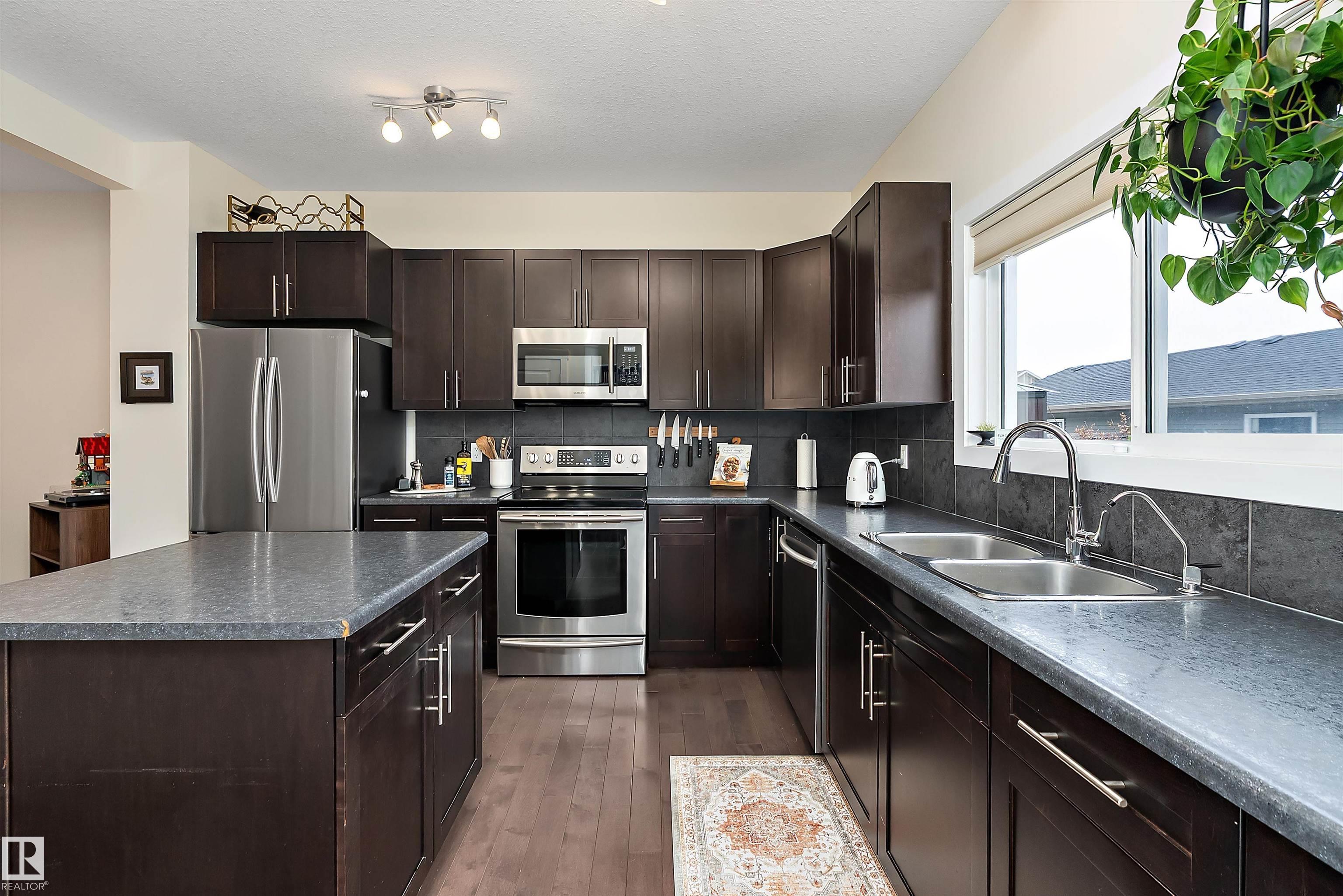 Photo 9 at 8112 223 Street NW, Rosenthal, Edmonton