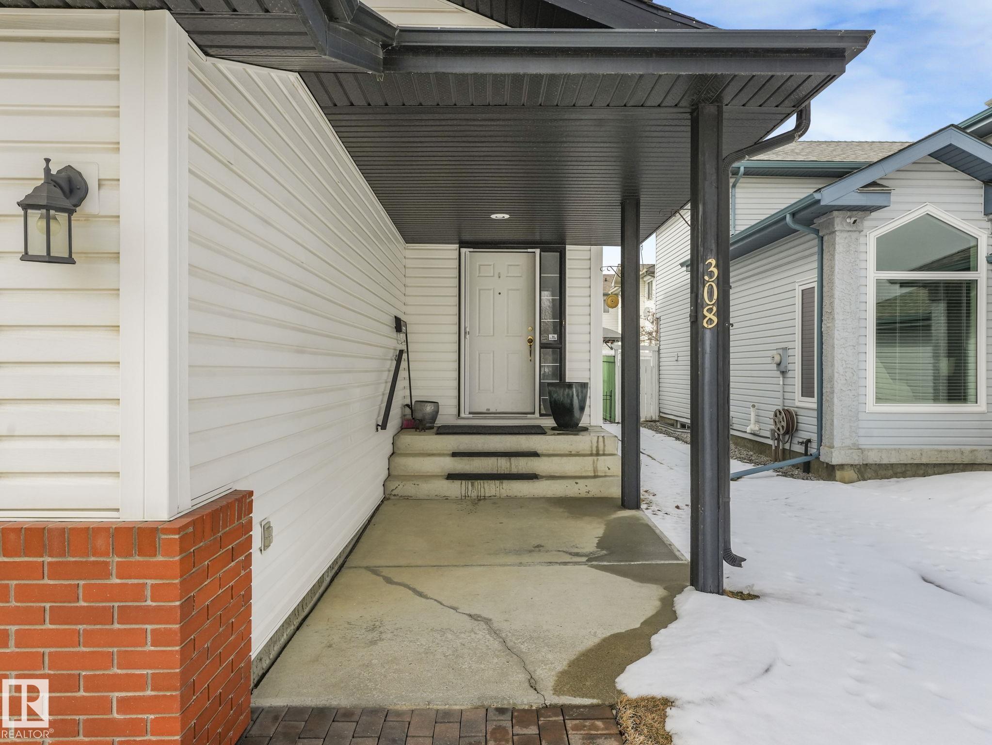 308 Beringer Crescent NW, Breckenridge Greens, Edmonton