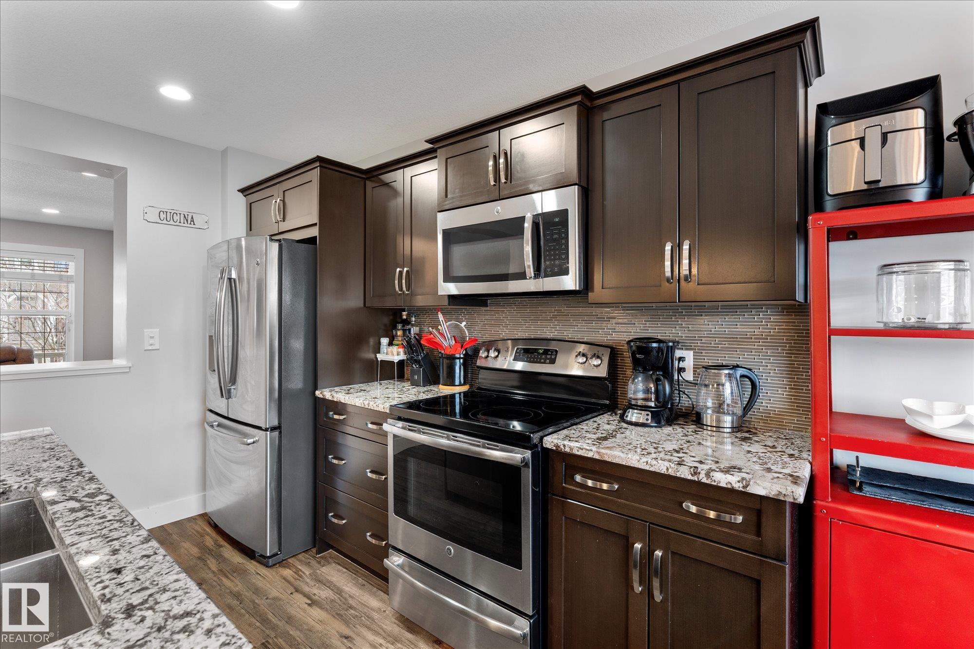 Photo 11 at 4126 6a Street NW, Maple Crest, Edmonton