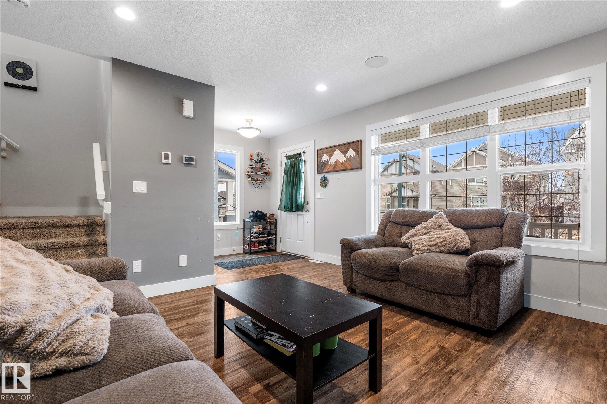 Photo 8 at 4126 6a Street NW, Maple Crest, Edmonton