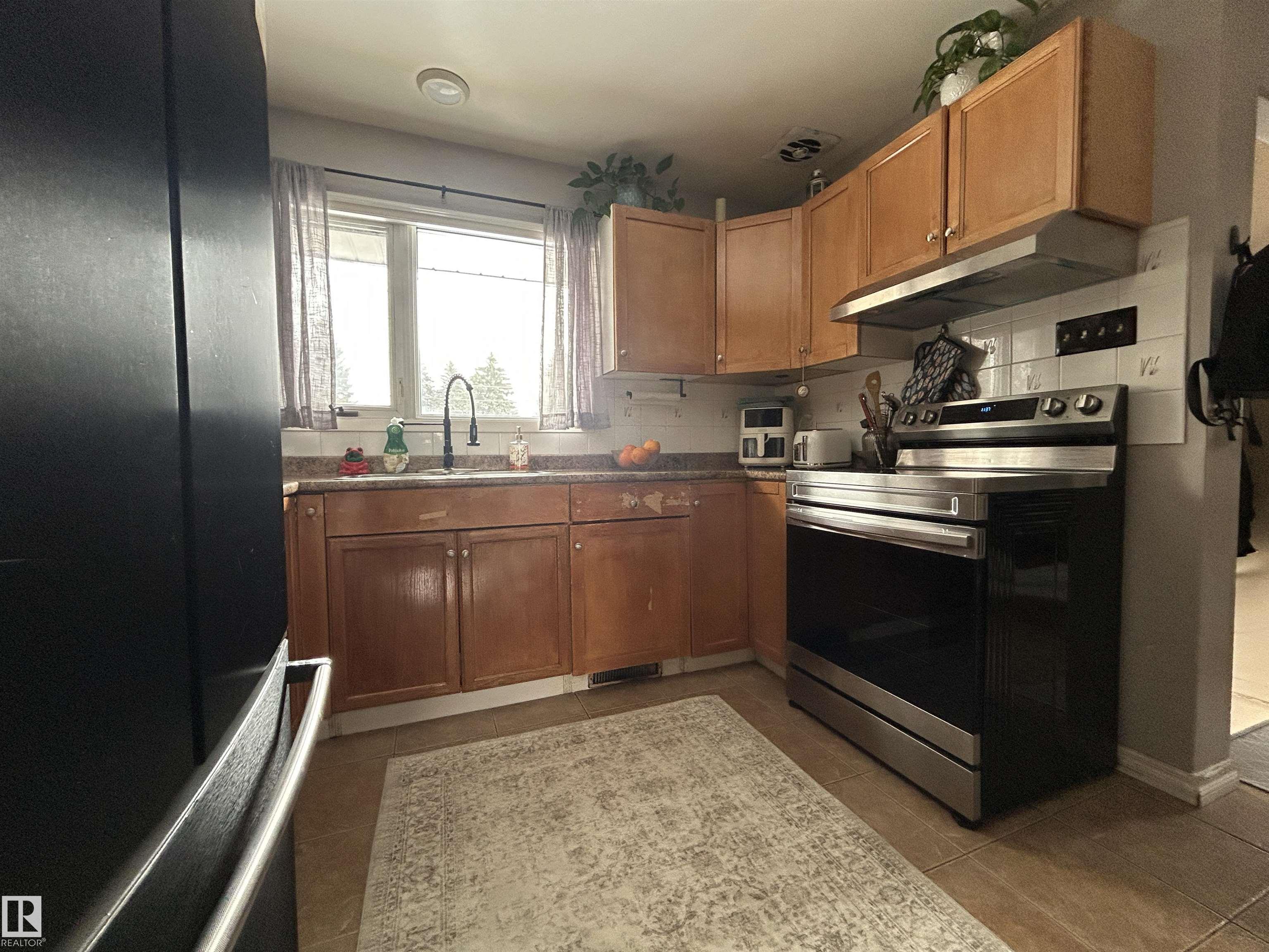 Photo 6 at 8603 149 Street NW, Laurier Heights, Edmonton