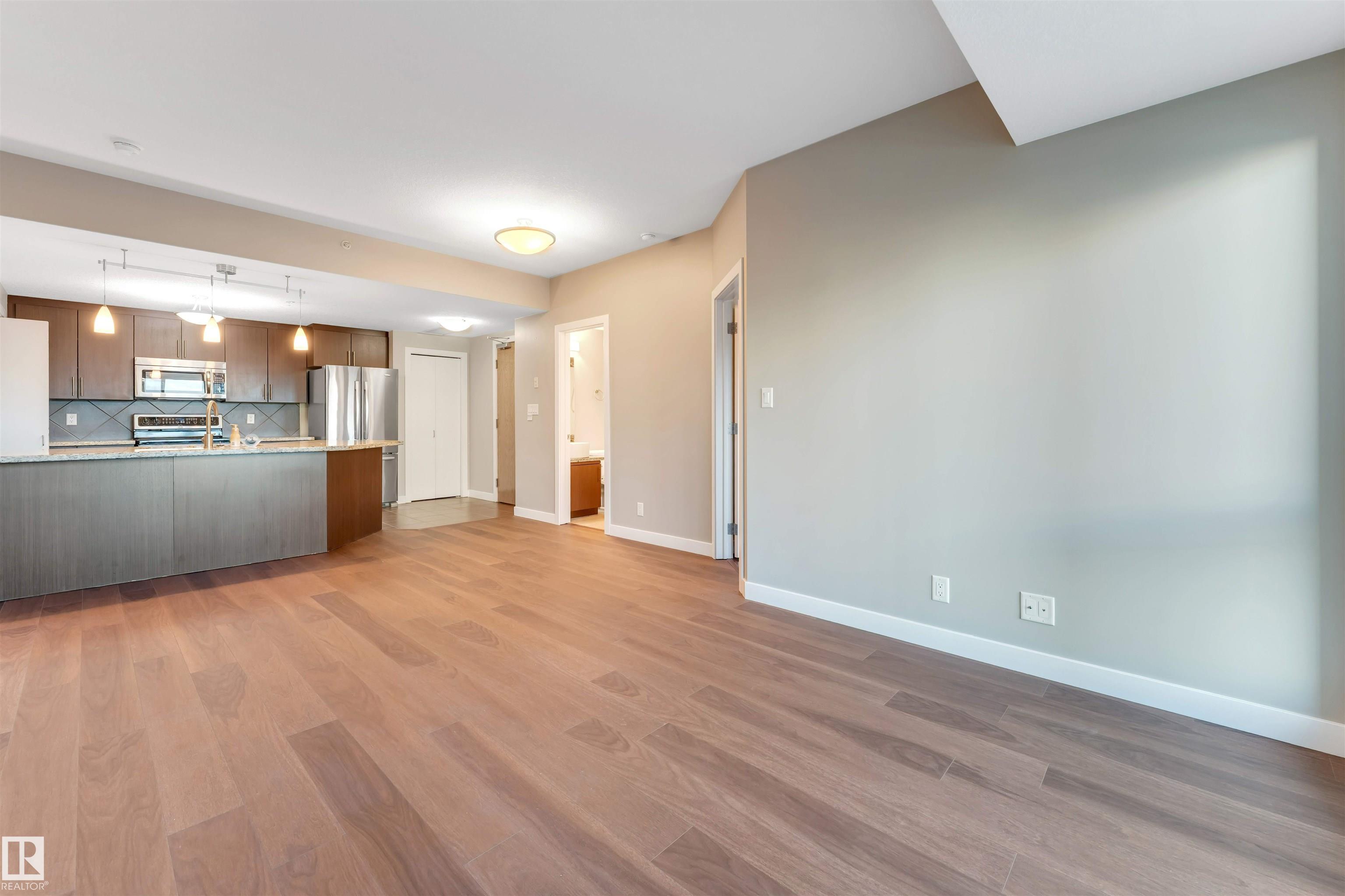 Photo 12 at 807 - 10055 118 Street NW, Wîhkwêntôwin, Edmonton