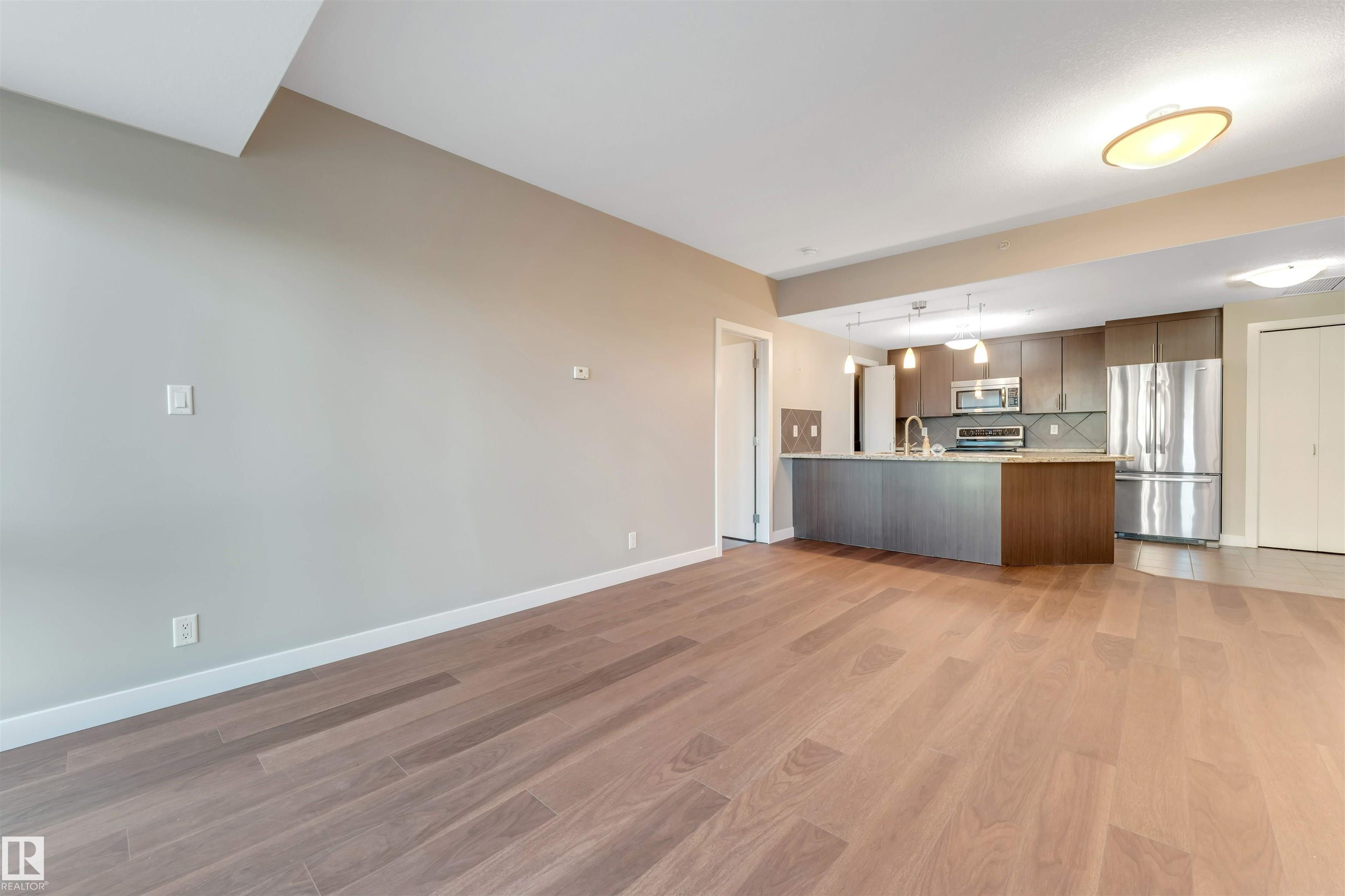 Photo 13 at 807 - 10055 118 Street NW, Wîhkwêntôwin, Edmonton