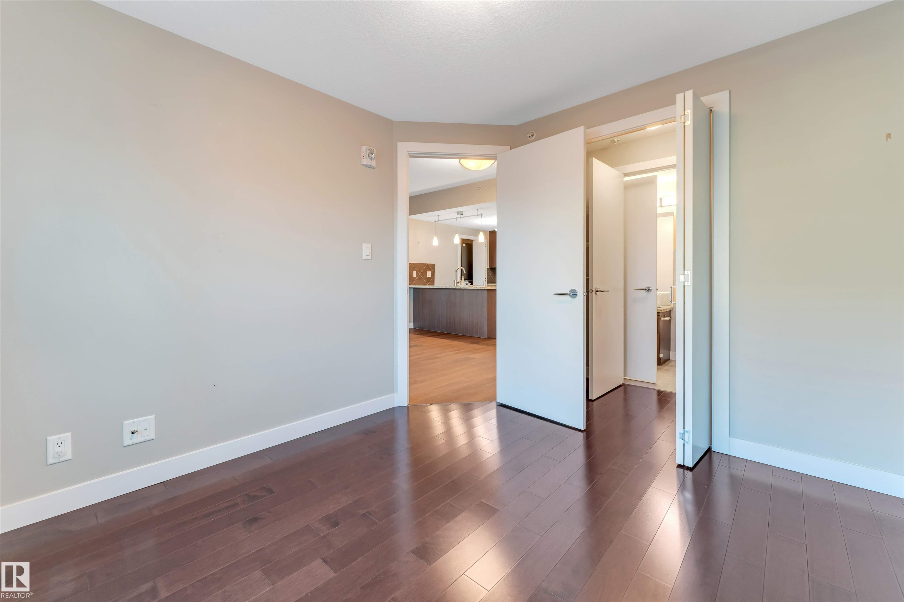 Photo 19 at 807 - 10055 118 Street NW, Wîhkwêntôwin, Edmonton