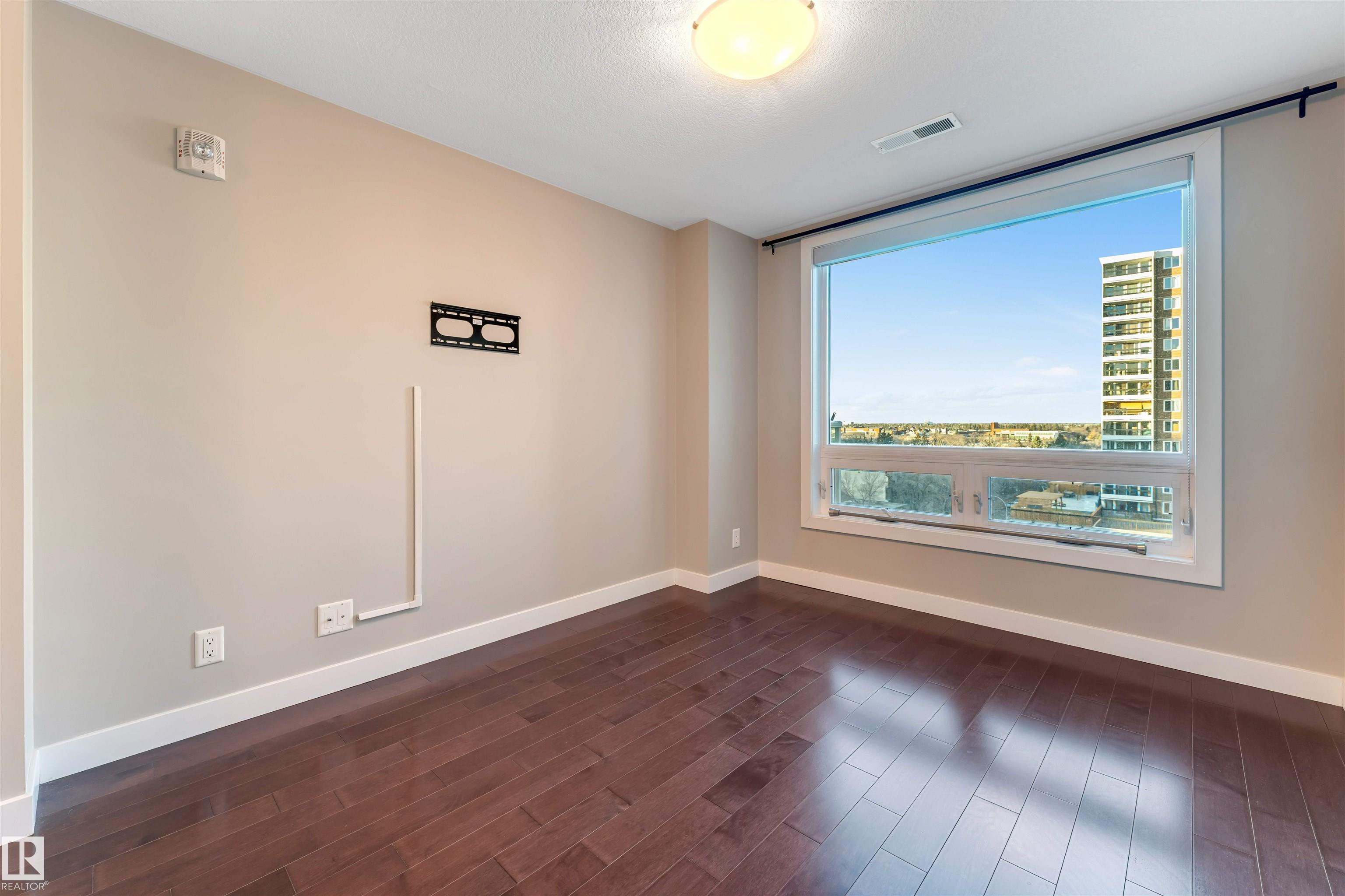 Photo 24 at 807 - 10055 118 Street NW, Wîhkwêntôwin, Edmonton