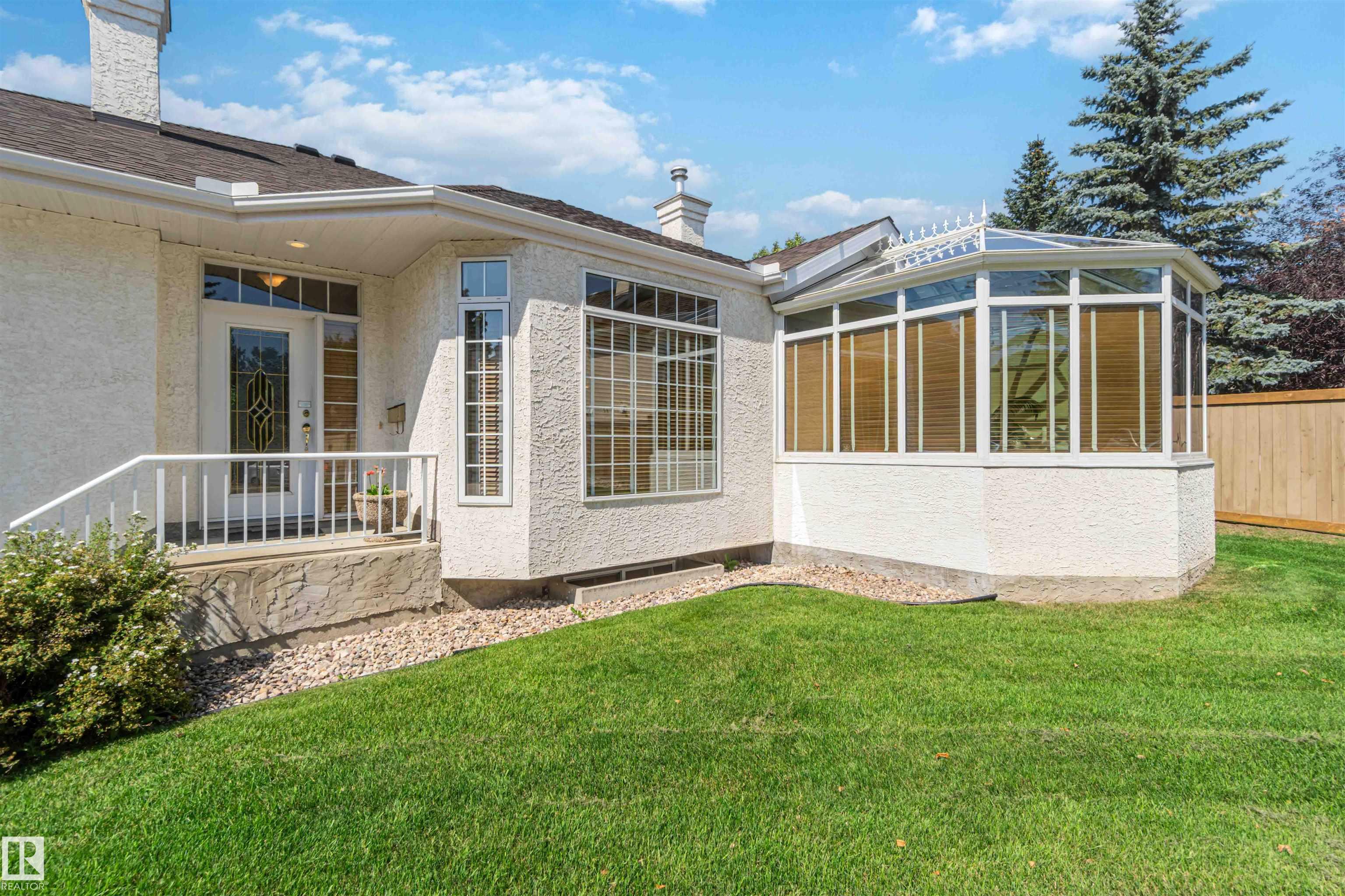 8 Butterworth point(e) NW, Bulyea Heights, Edmonton