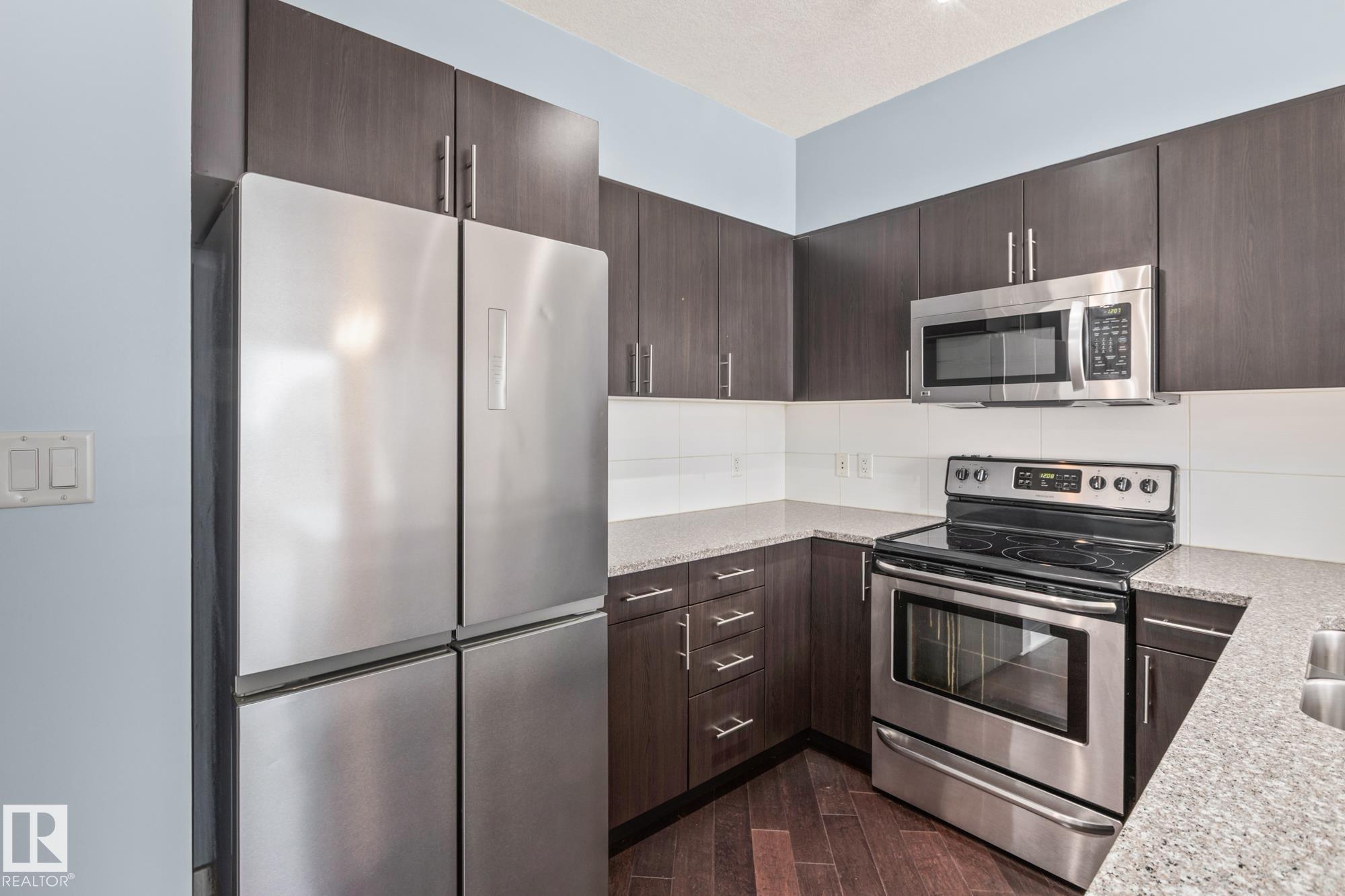 Photo 6 at 2304 - 10152 104 Street NW, Downtown, Edmonton