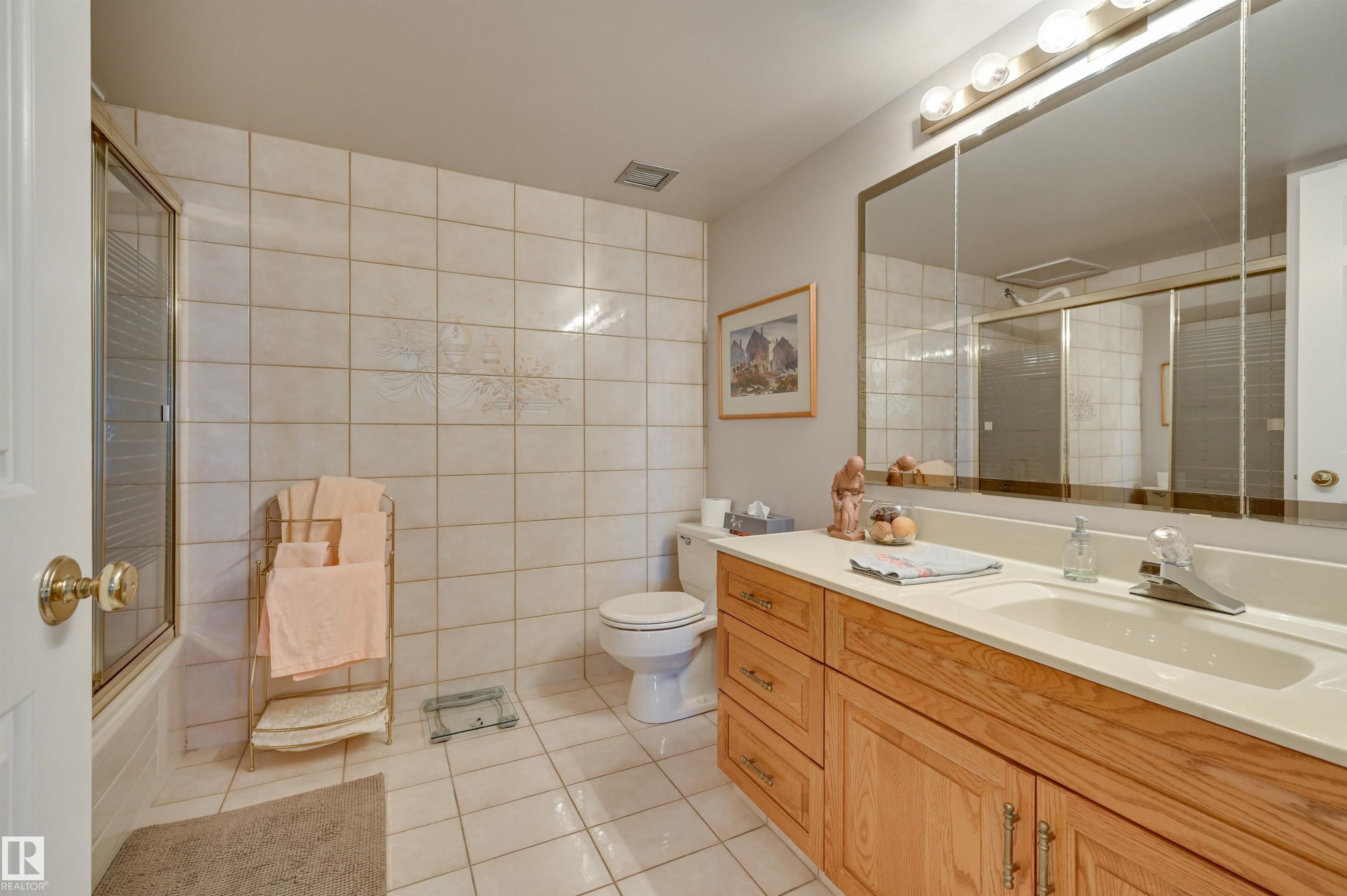 Photo 35 at 1102 - 11503 100 Avenue NW, Wîhkwêntôwin, Edmonton