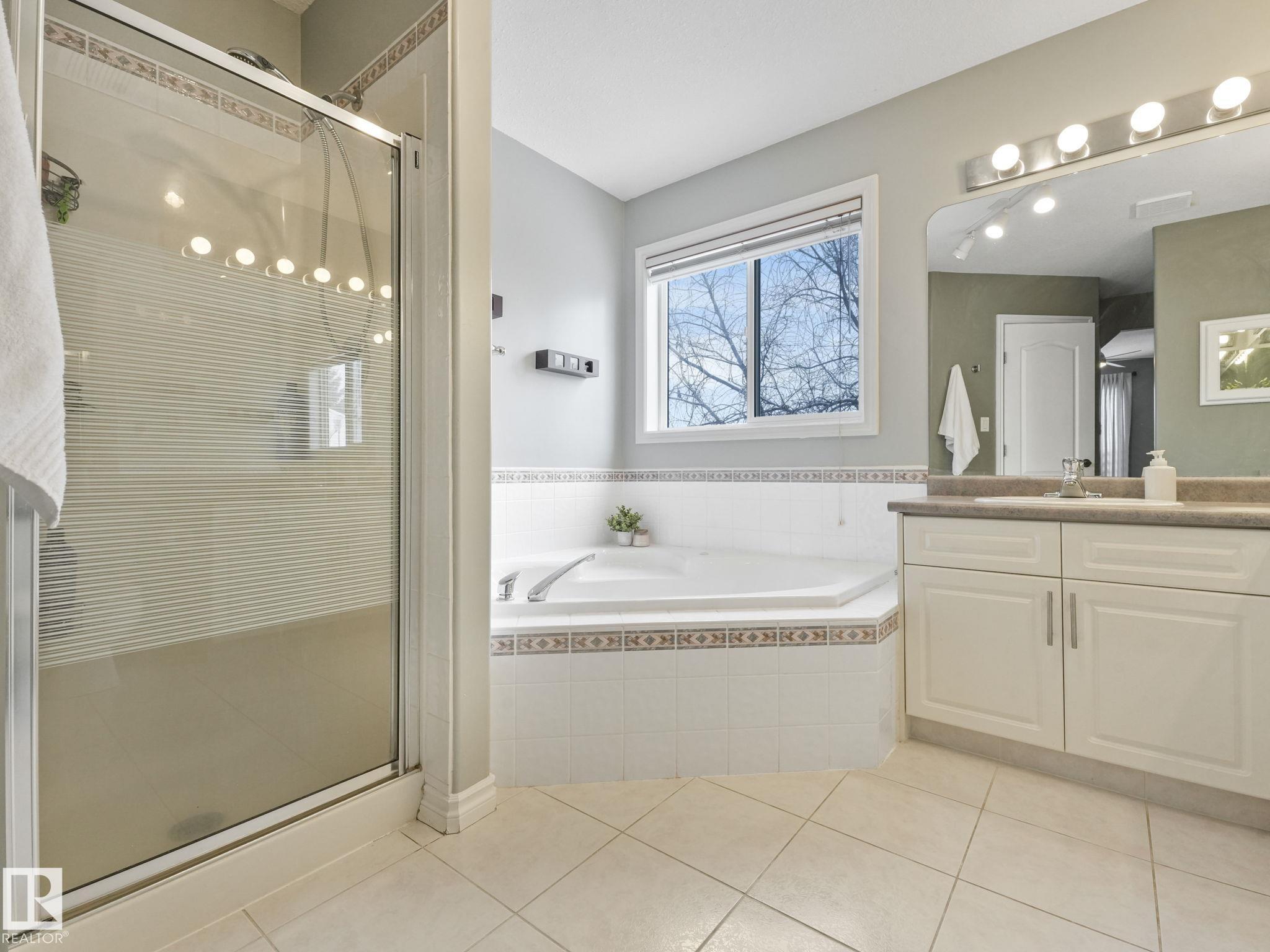 Photo 50 at 71 Rue Bouchard, Coloniale Estates, Beaumont