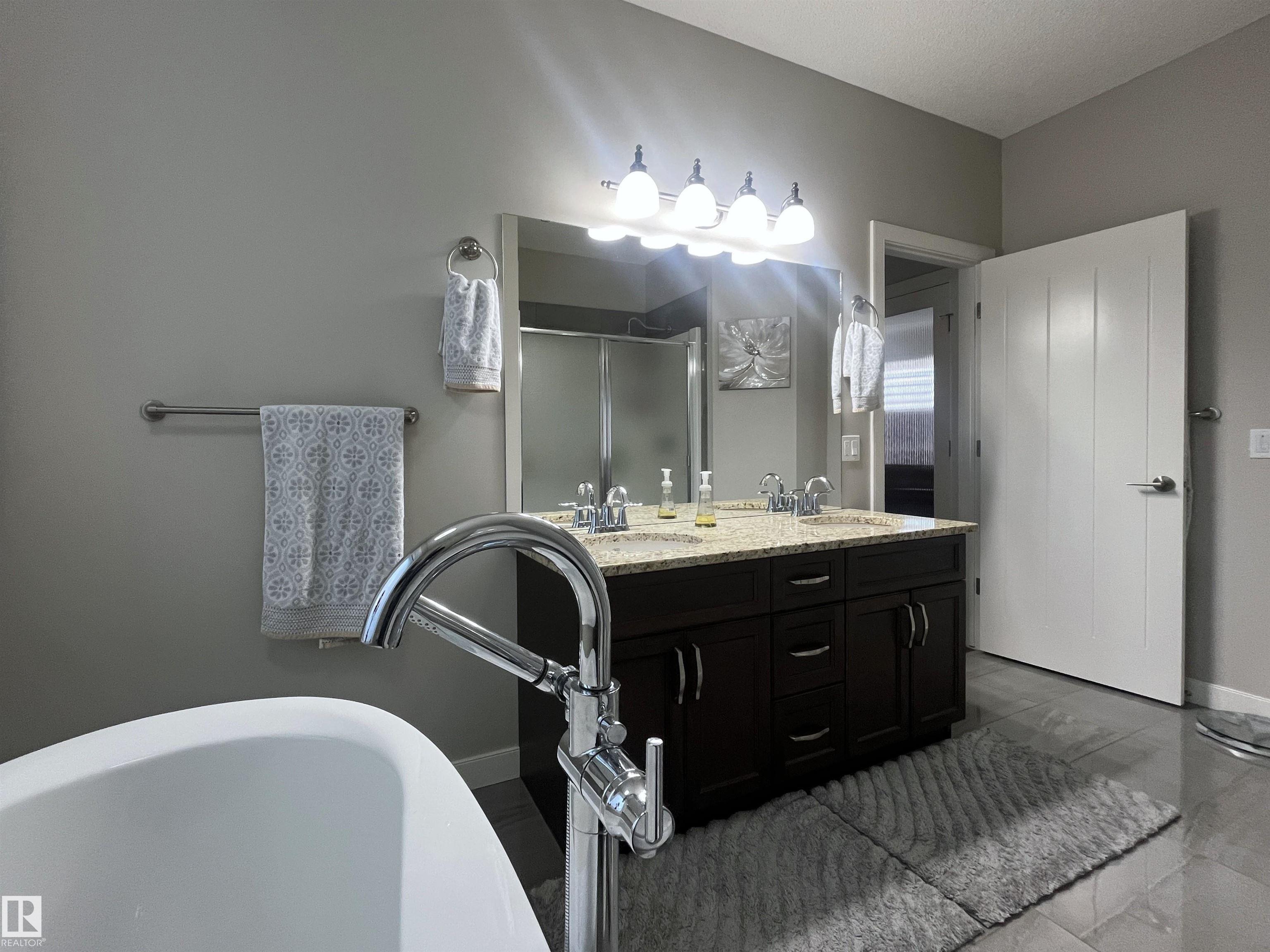 Photo 25 at 8504 216 Street NW, Rosenthal, Edmonton