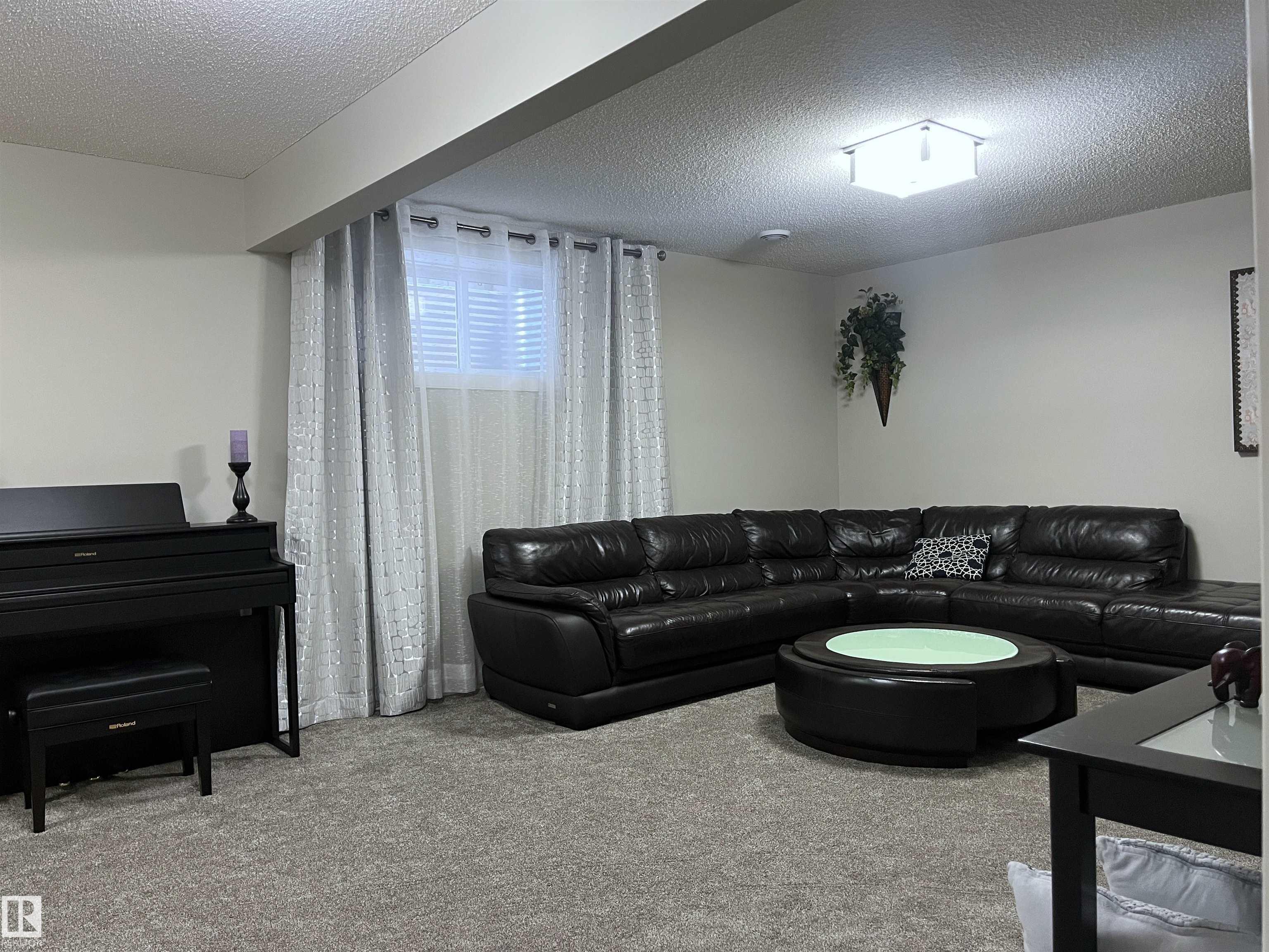 Photo 28 at 8504 216 Street NW, Rosenthal, Edmonton