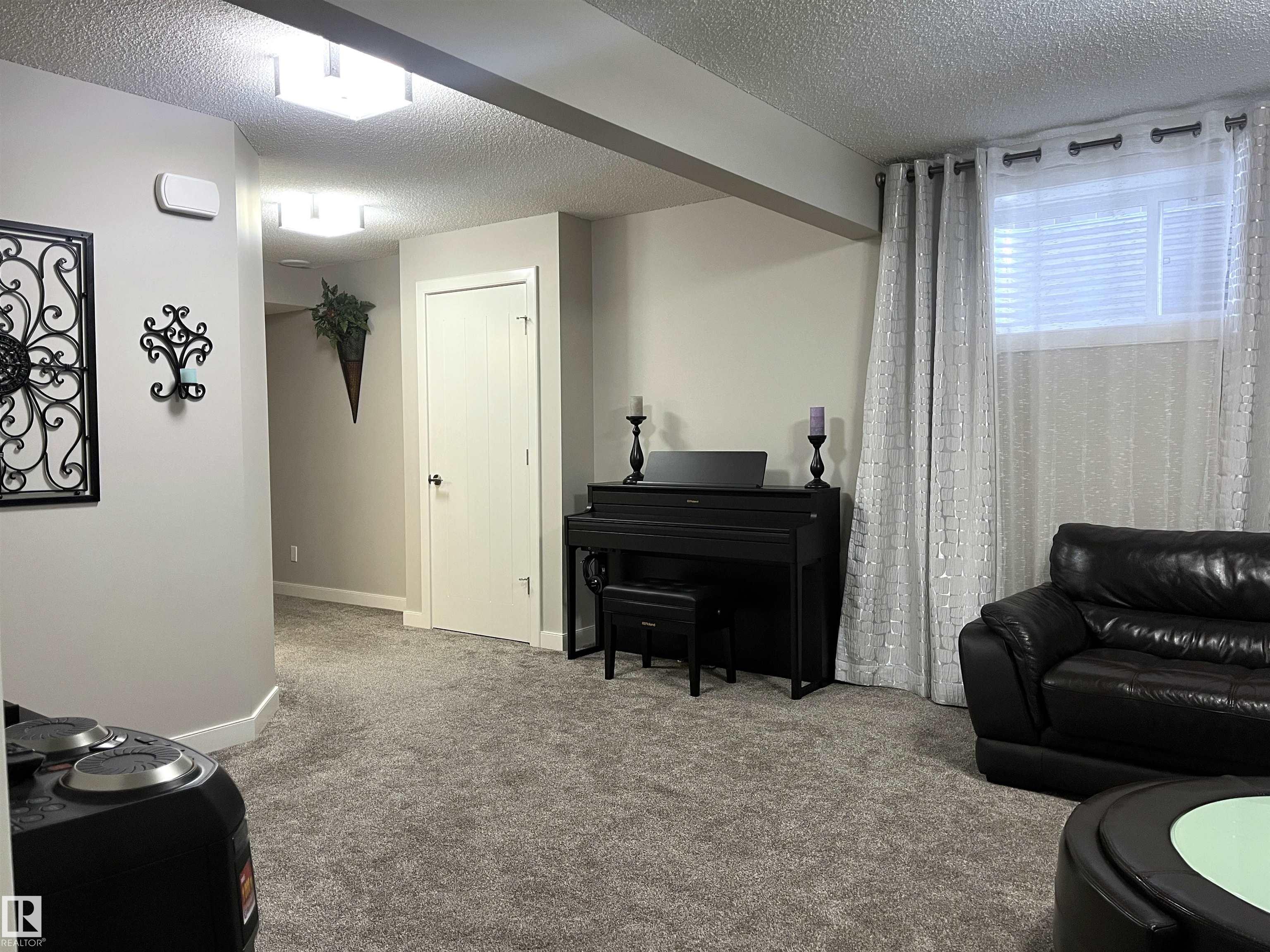 Photo 29 at 8504 216 Street NW, Rosenthal, Edmonton