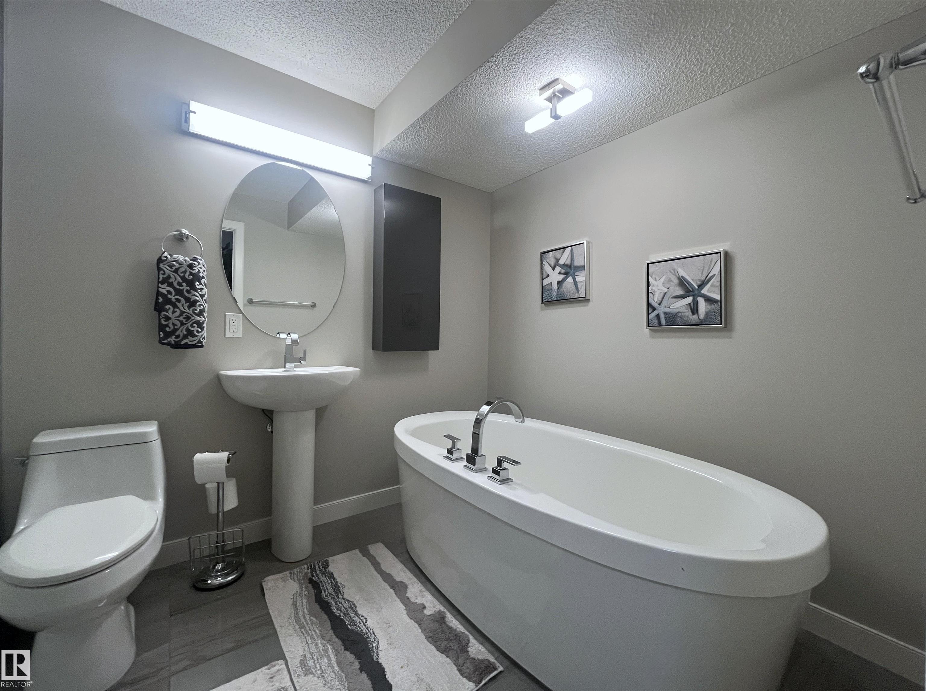 Photo 32 at 8504 216 Street NW, Rosenthal, Edmonton