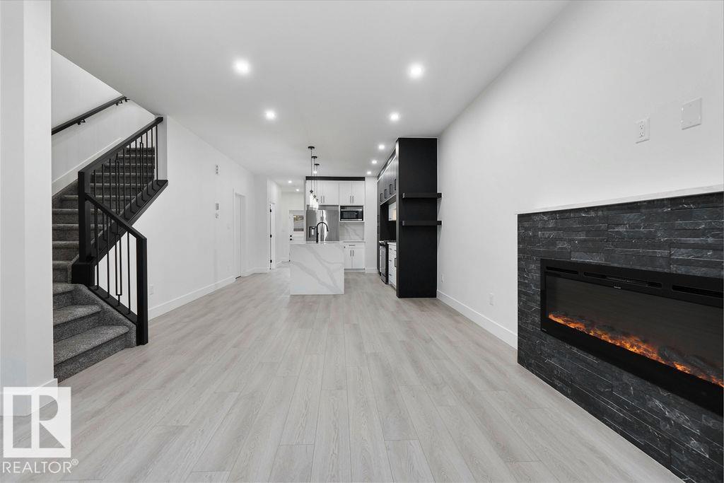 Photo 12 at 12309 91 Street NW, Delton, Edmonton