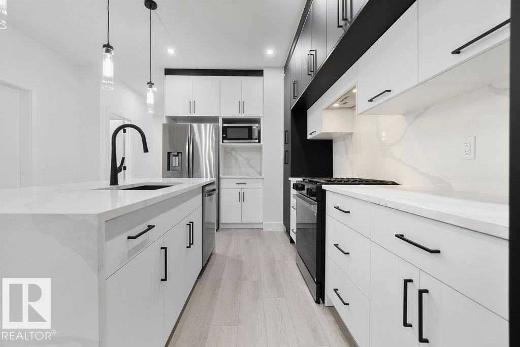 Photo 17 at 12309 91 Street NW, Delton, Edmonton