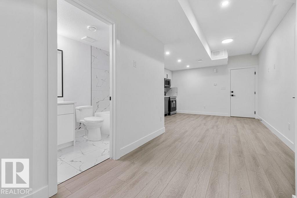 Photo 58 at 12309 91 Street NW, Delton, Edmonton