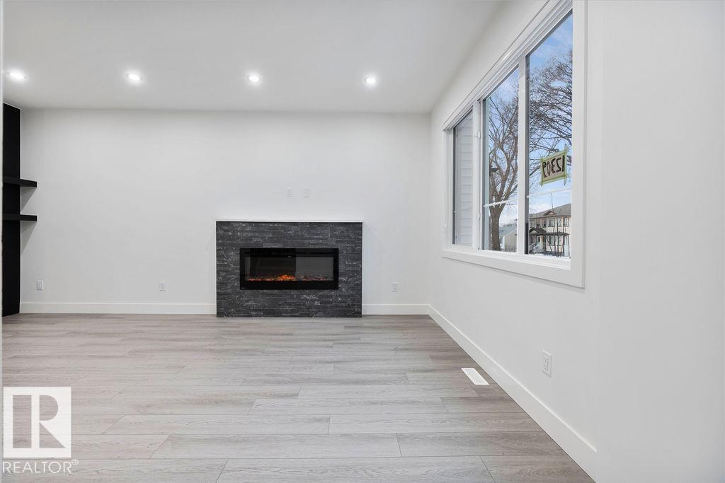 Photo 10 at 12309 91 Street NW, Delton, Edmonton