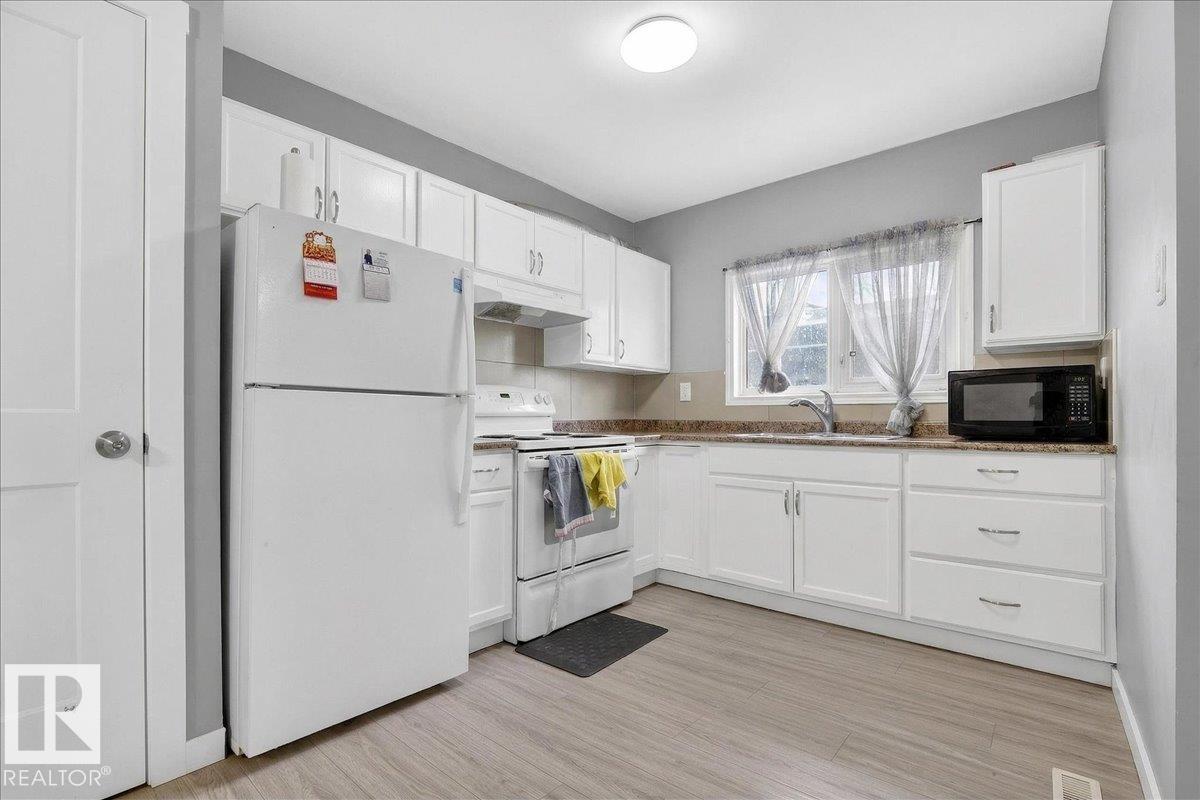 Photo 13 at 13111 82 Street NW, Balwin, Edmonton