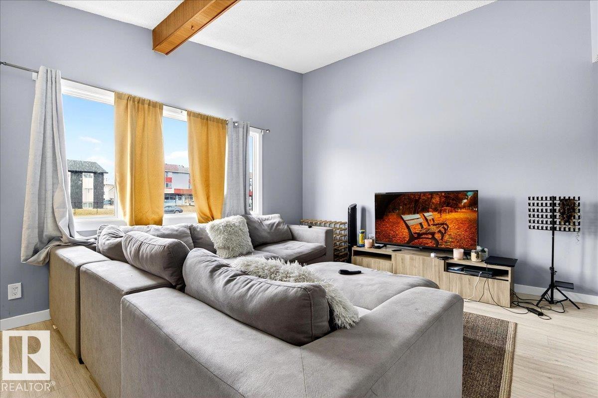 Photo 9 at 13111 82 Street NW, Balwin, Edmonton