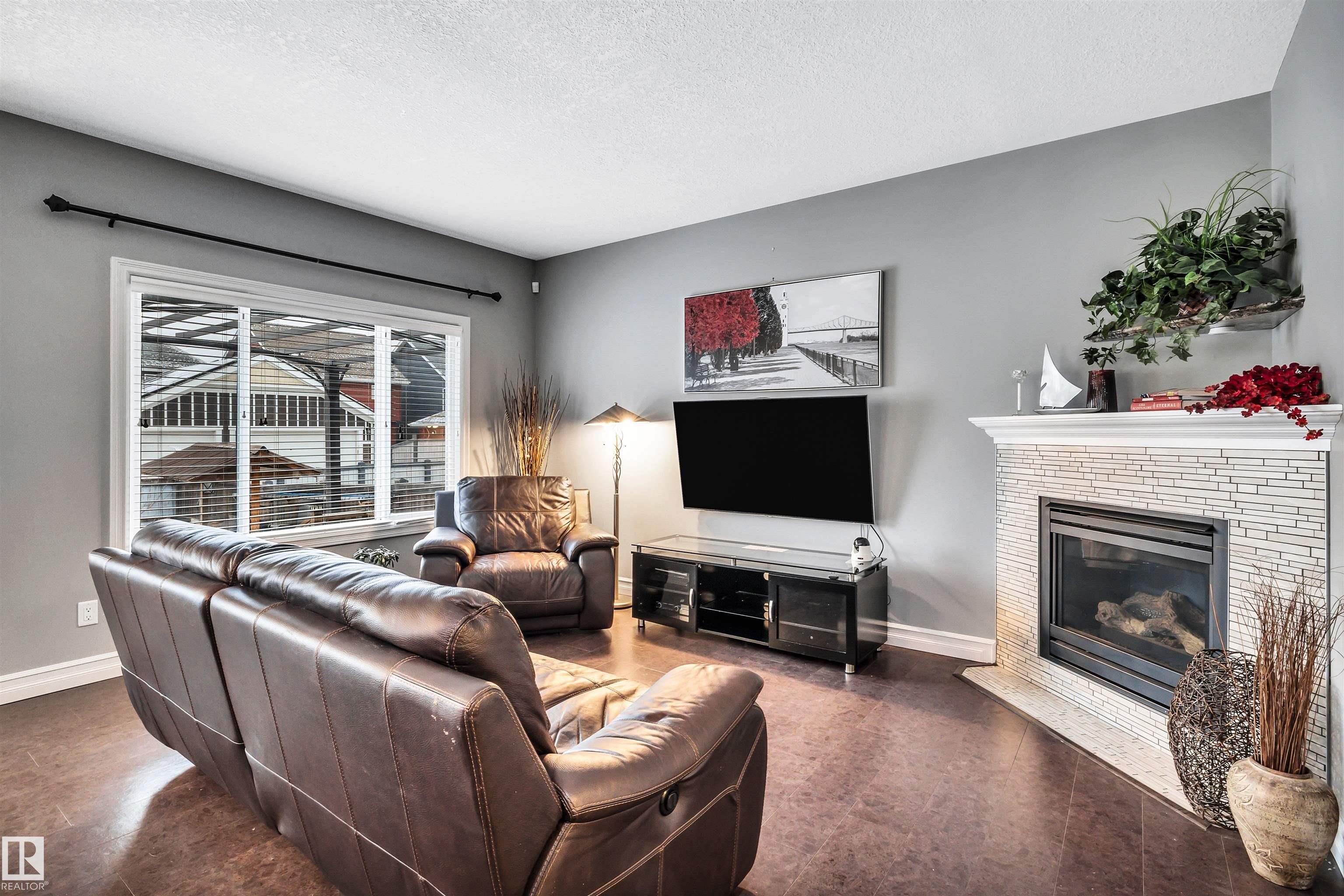 Photo 15 at 7728 18 Avenue SW, Summerside, Edmonton