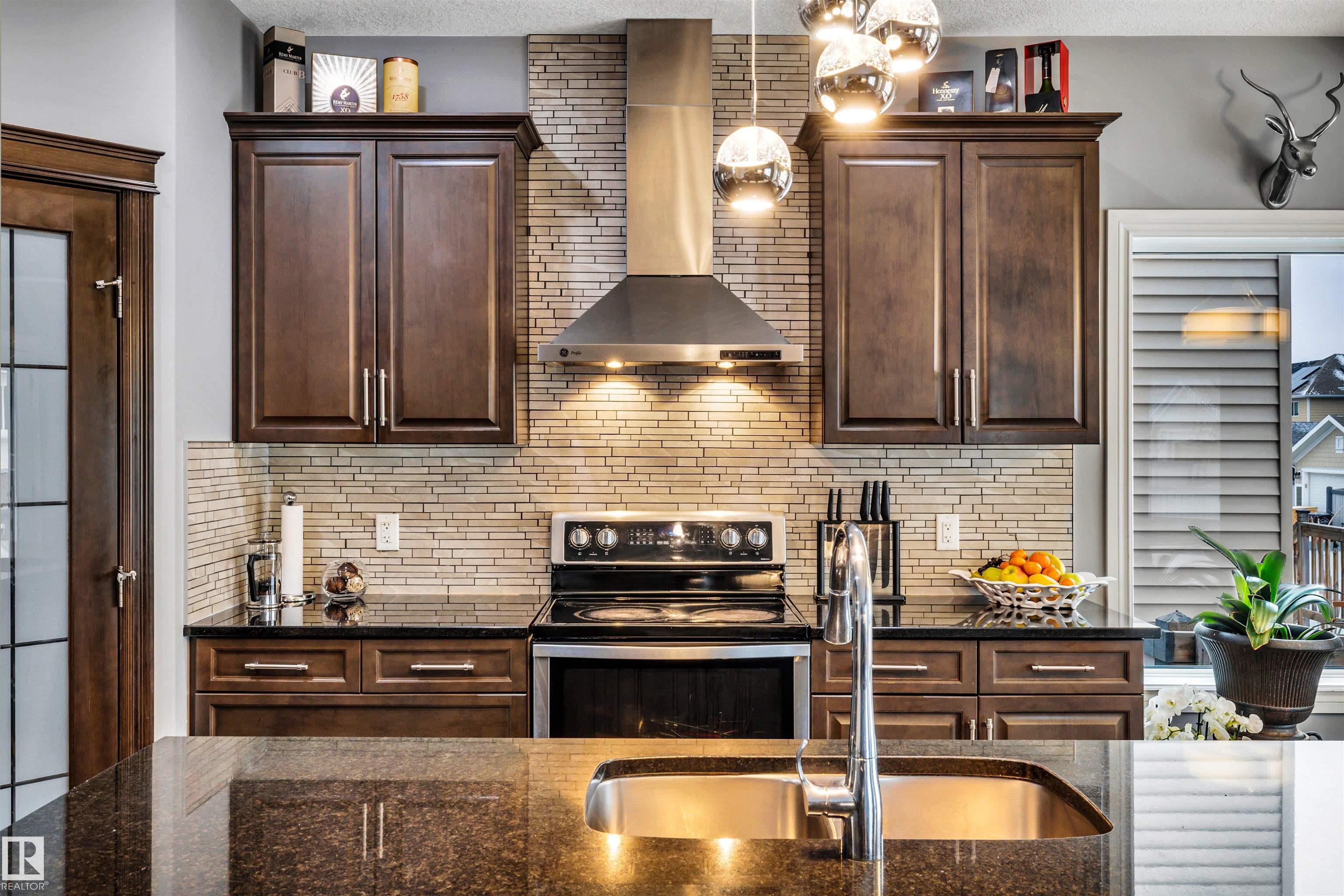 Photo 8 at 7728 18 Avenue SW, Summerside, Edmonton