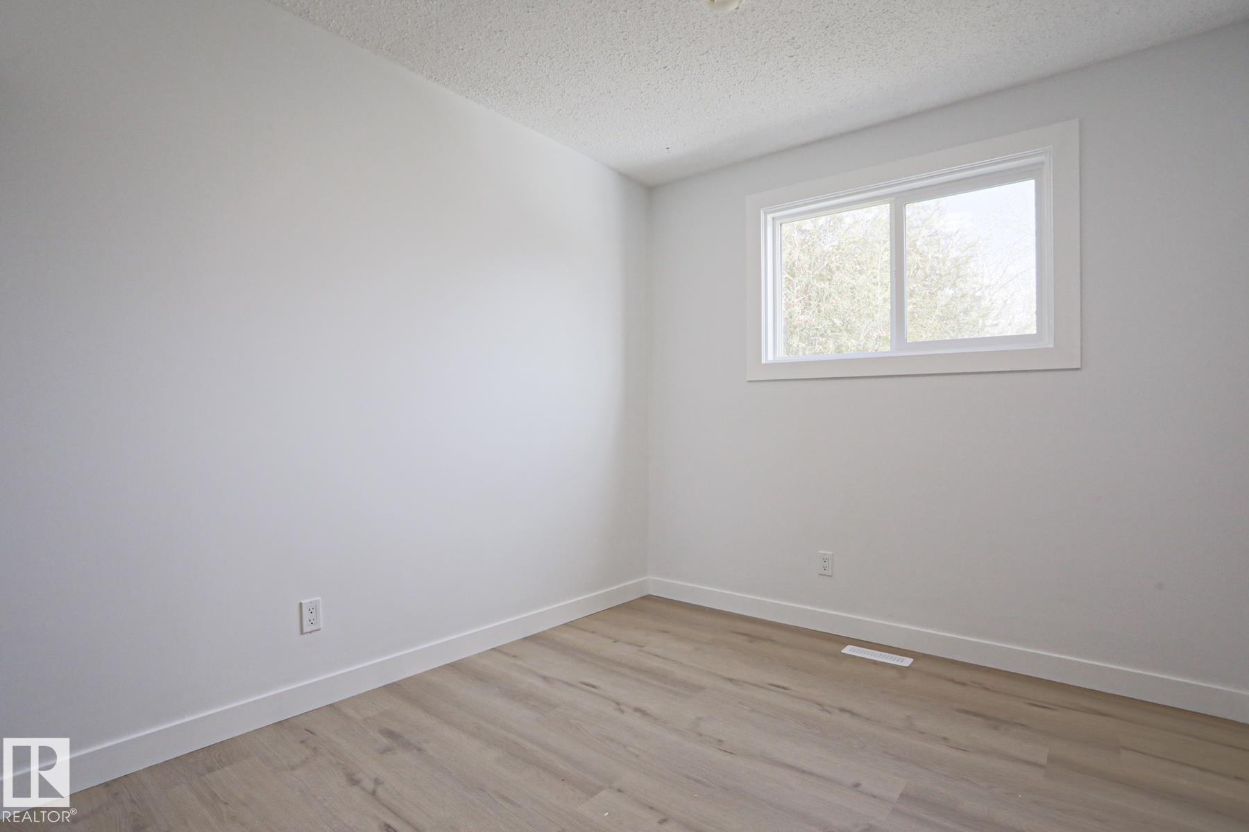 Photo 18 at 32 Habitat Crescent NW, Homesteader, Edmonton