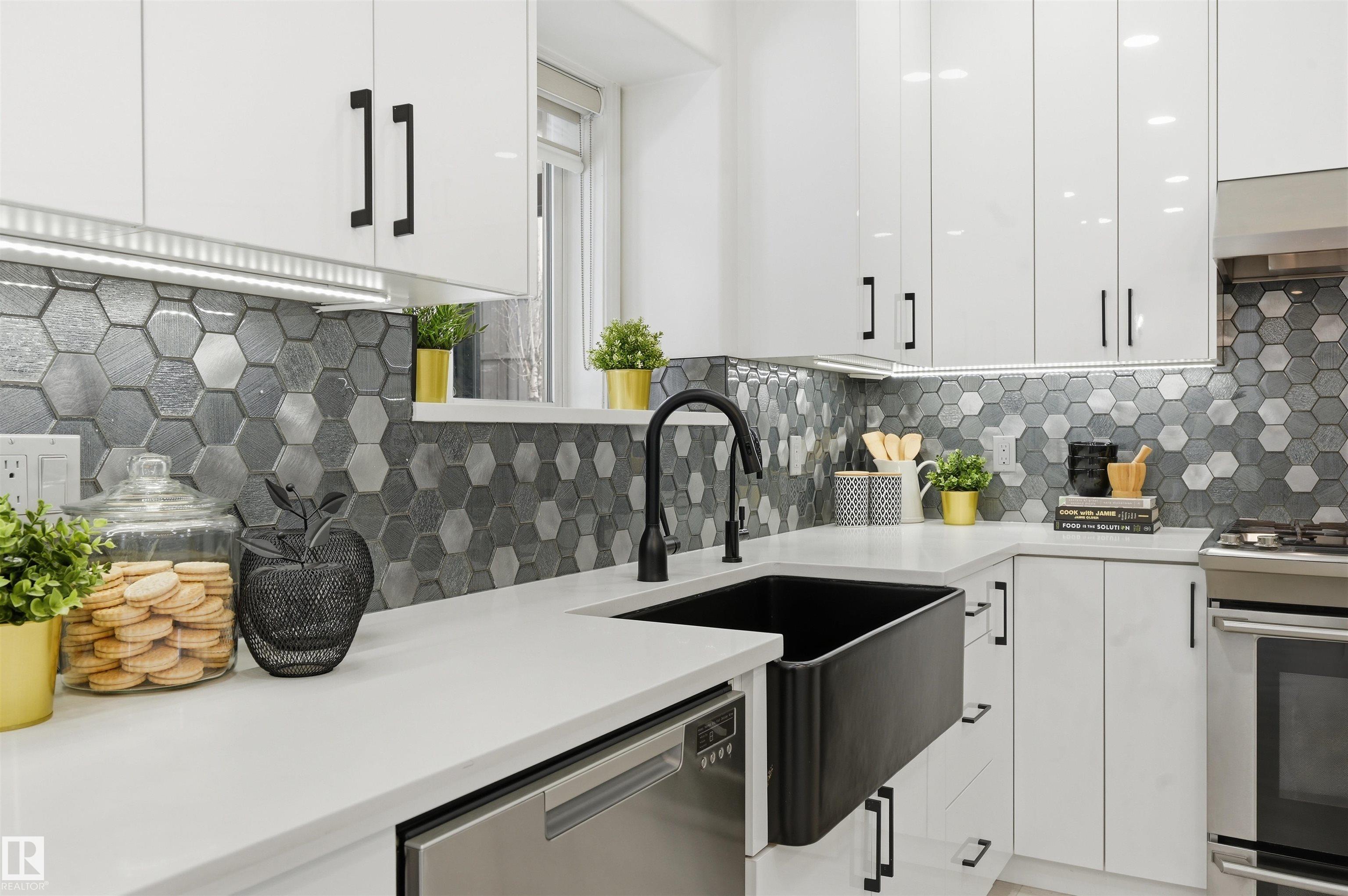 Photo 13 at 926 Thompson Place NW, Terwillegar Towne, Edmonton