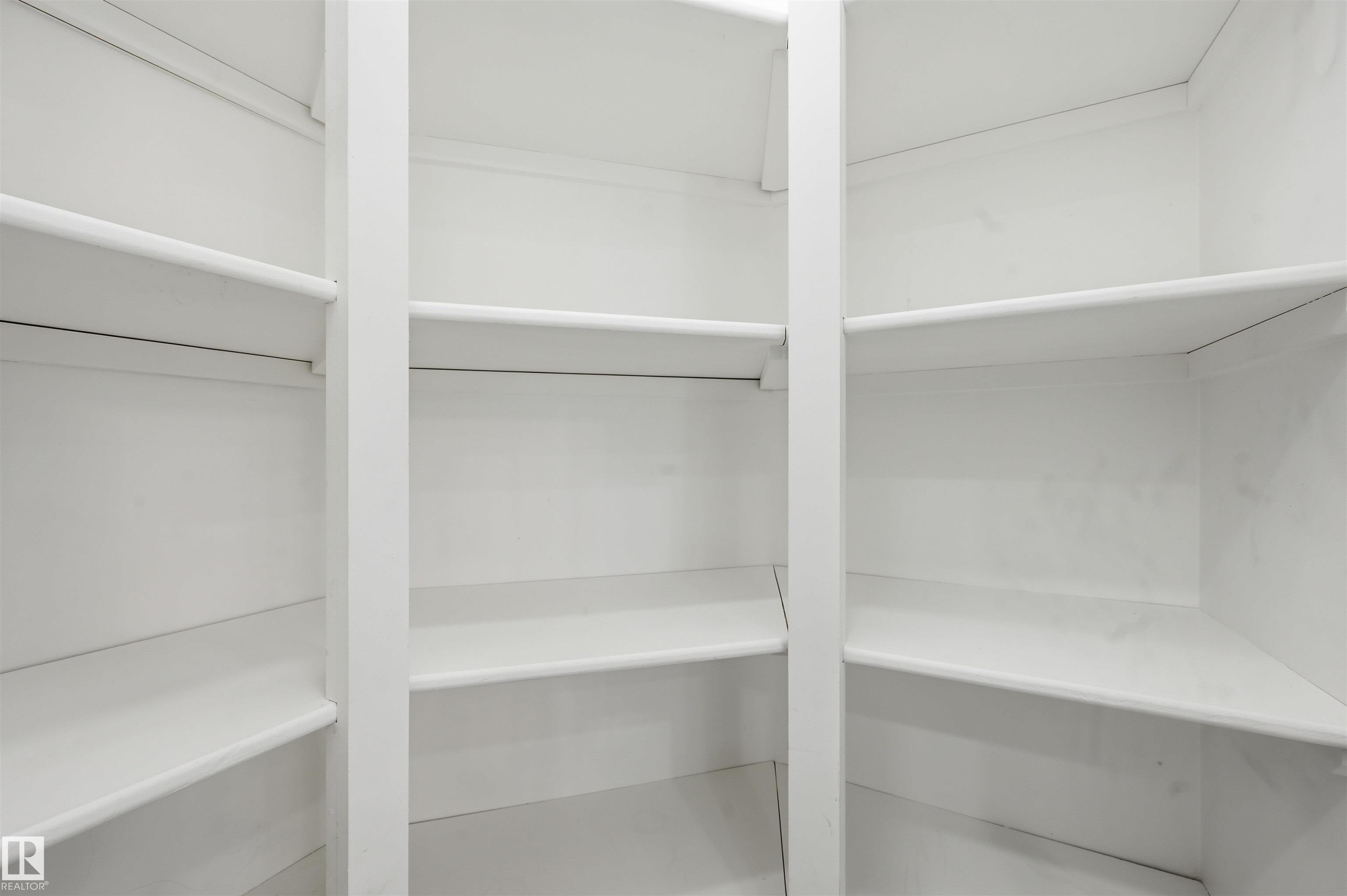 Photo 16 at 926 Thompson Place NW, Terwillegar Towne, Edmonton