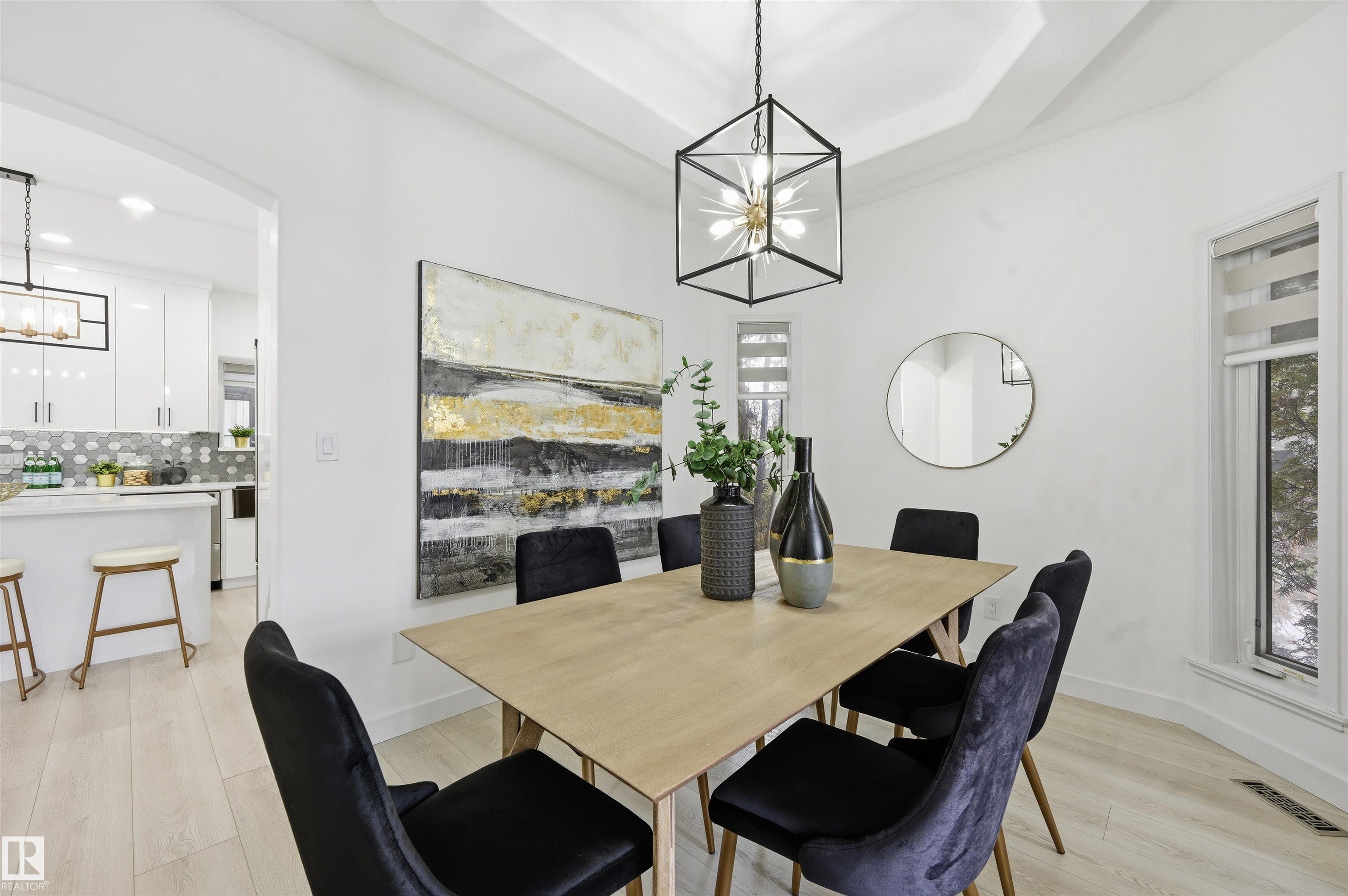 Photo 9 at 926 Thompson Place NW, Terwillegar Towne, Edmonton