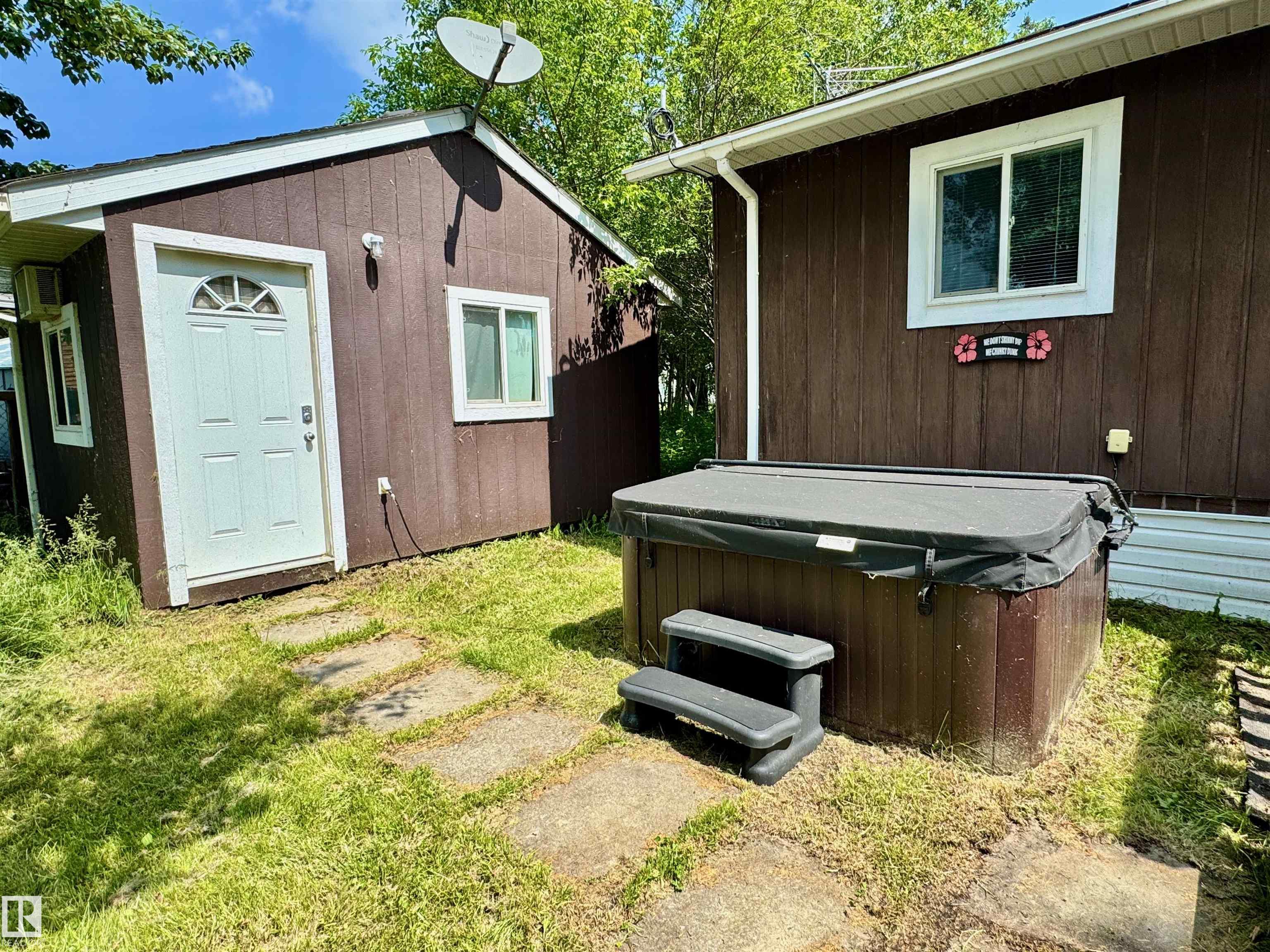 Photo 9 at 4920 58 Street, Alberta Beach, Rural Lac Ste. Anne County