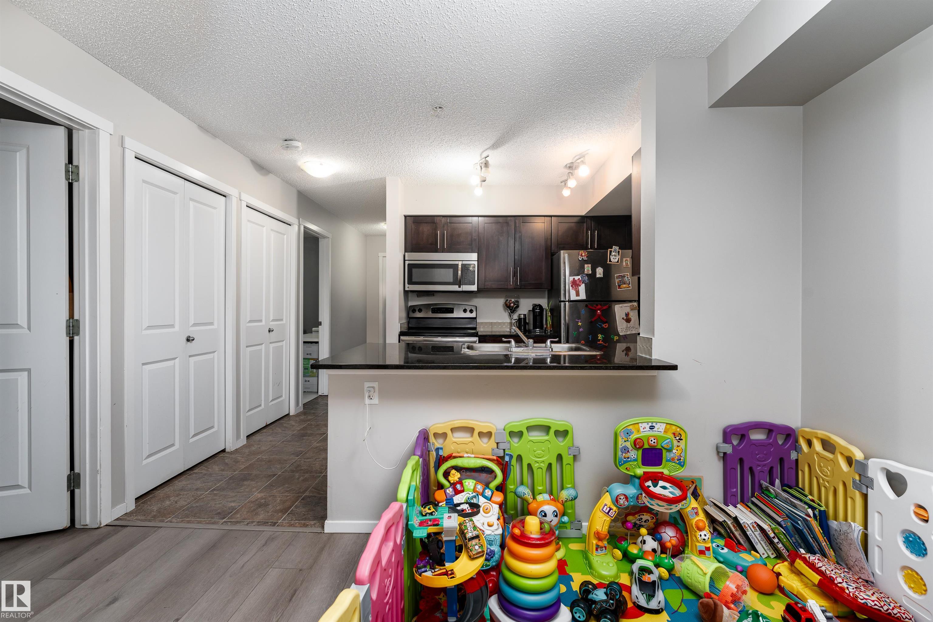 Photo 19 at 117 - 3207 James Mowatt Trail SW, Allard, Edmonton
