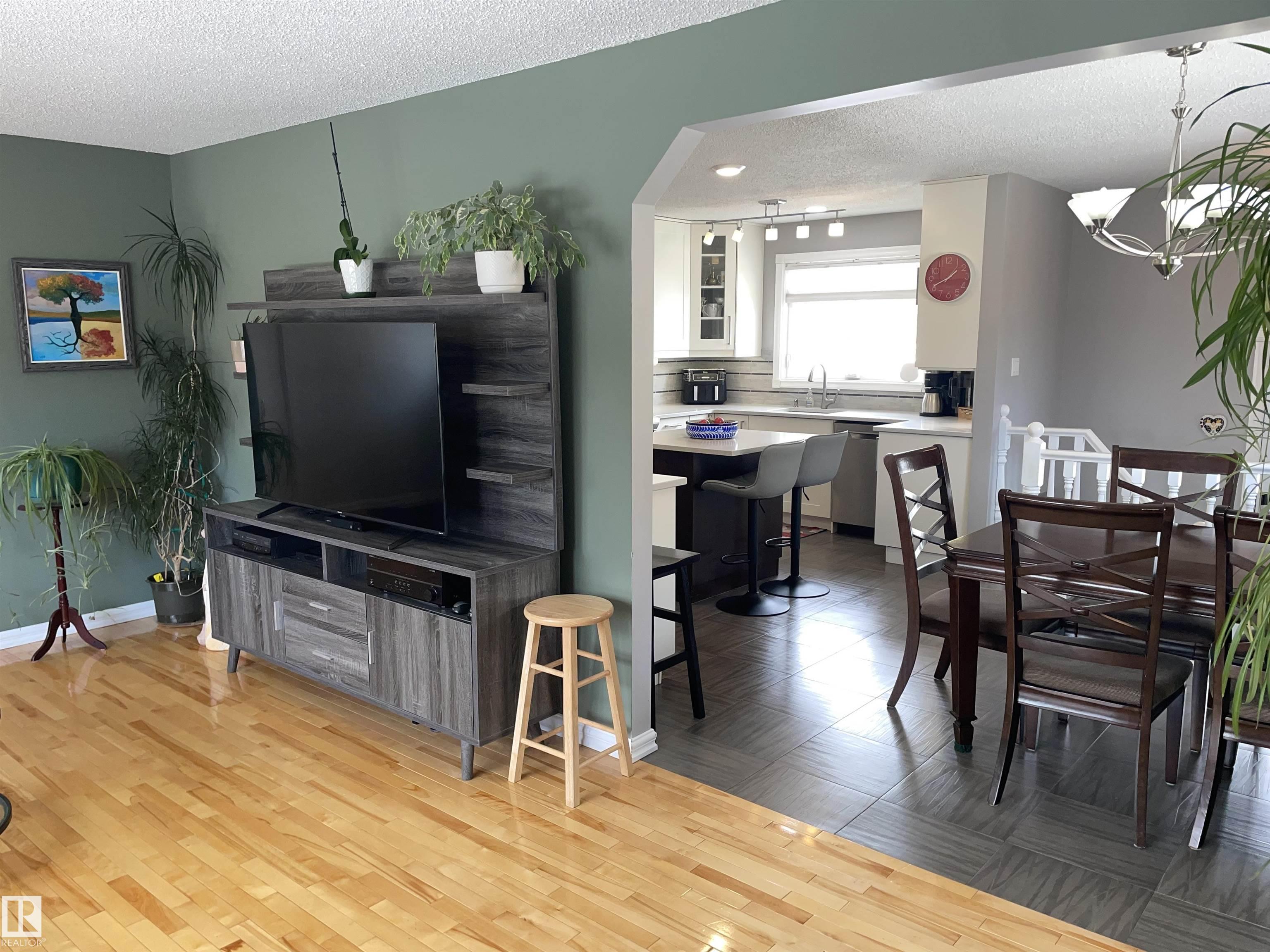 Photo 17 at 14212 30 Street NW, Hairsine, Edmonton