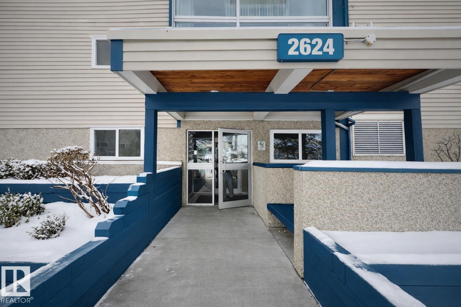 Photo 2 at 2624 Millwoods Road East NW, Weinlos, Edmonton