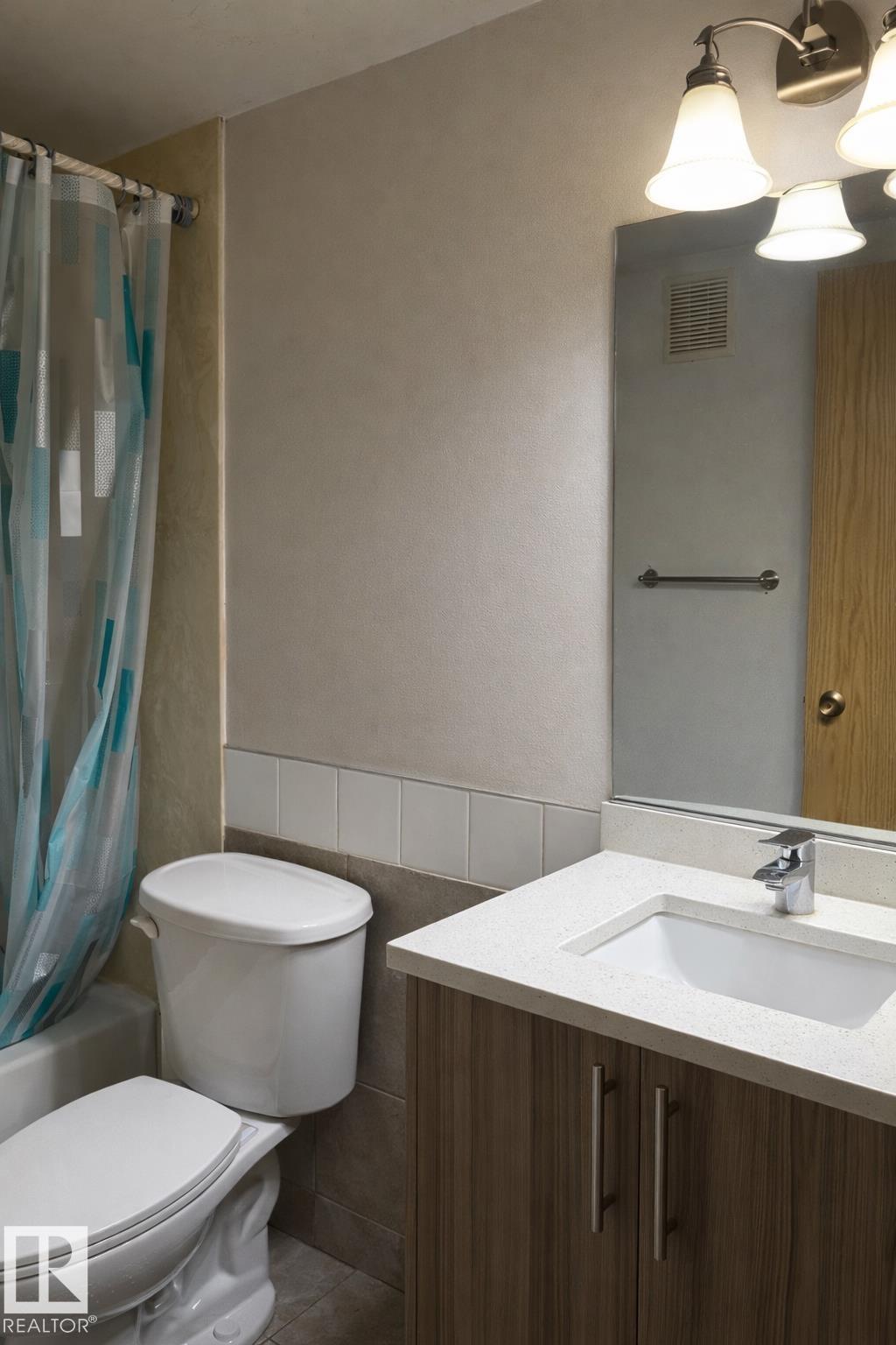 Photo 9 at 2624 Millwoods Road East NW, Weinlos, Edmonton