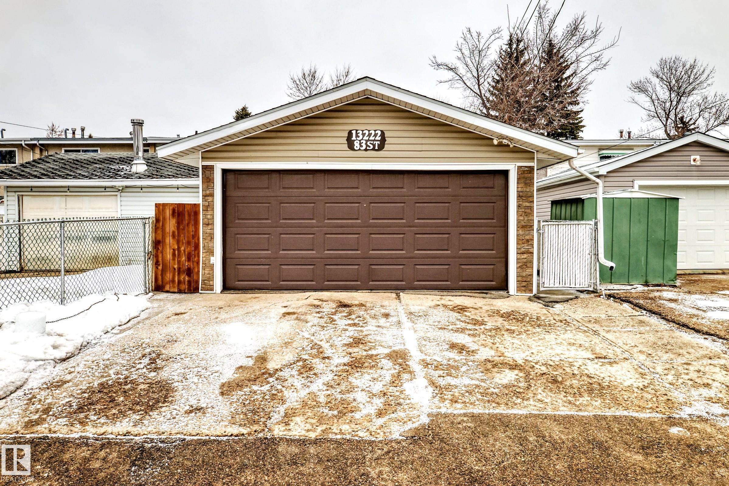 Photo 3 at 13222 83 Street NW, Glengarry, Edmonton