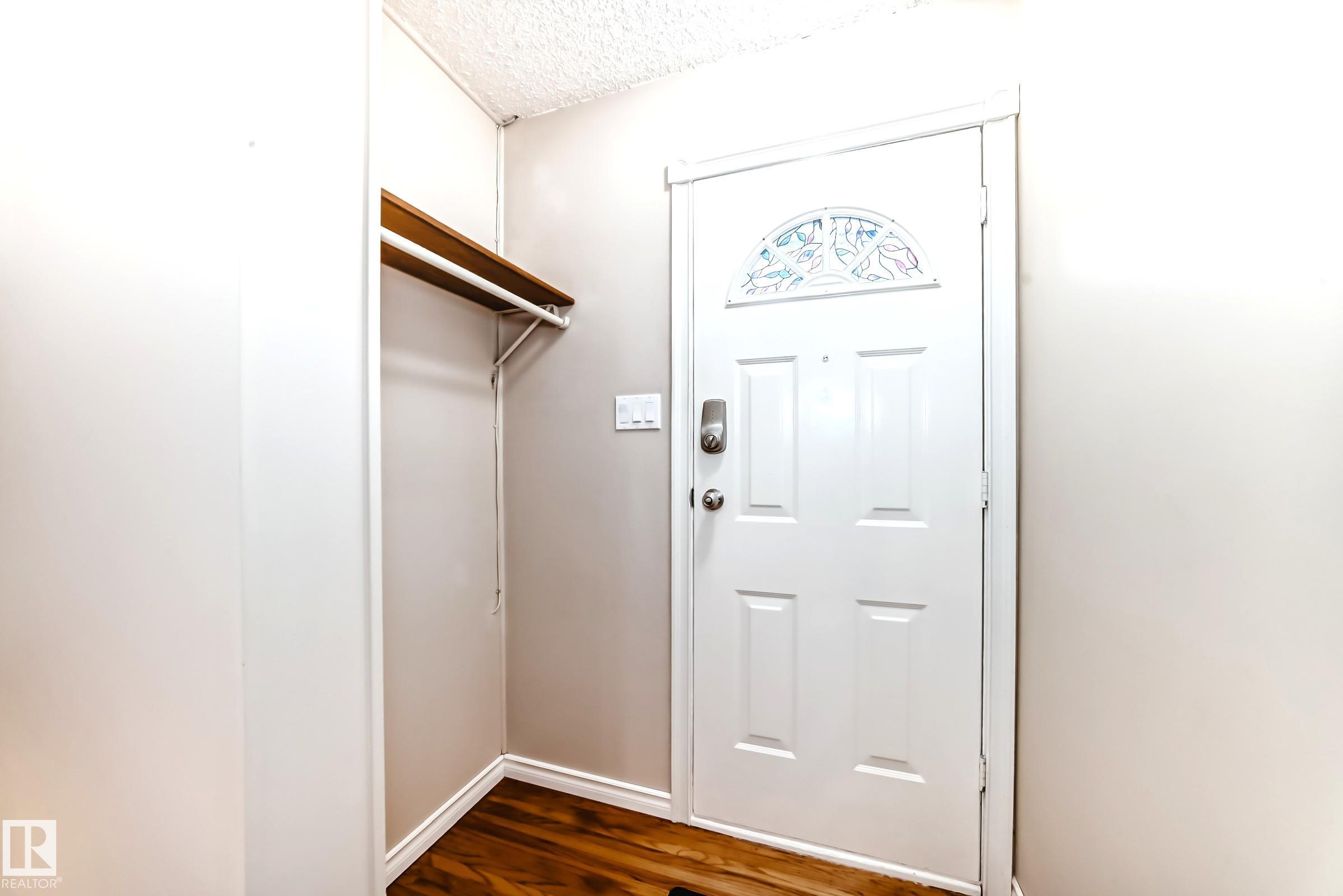 Photo 4 at 13222 83 Street NW, Glengarry, Edmonton