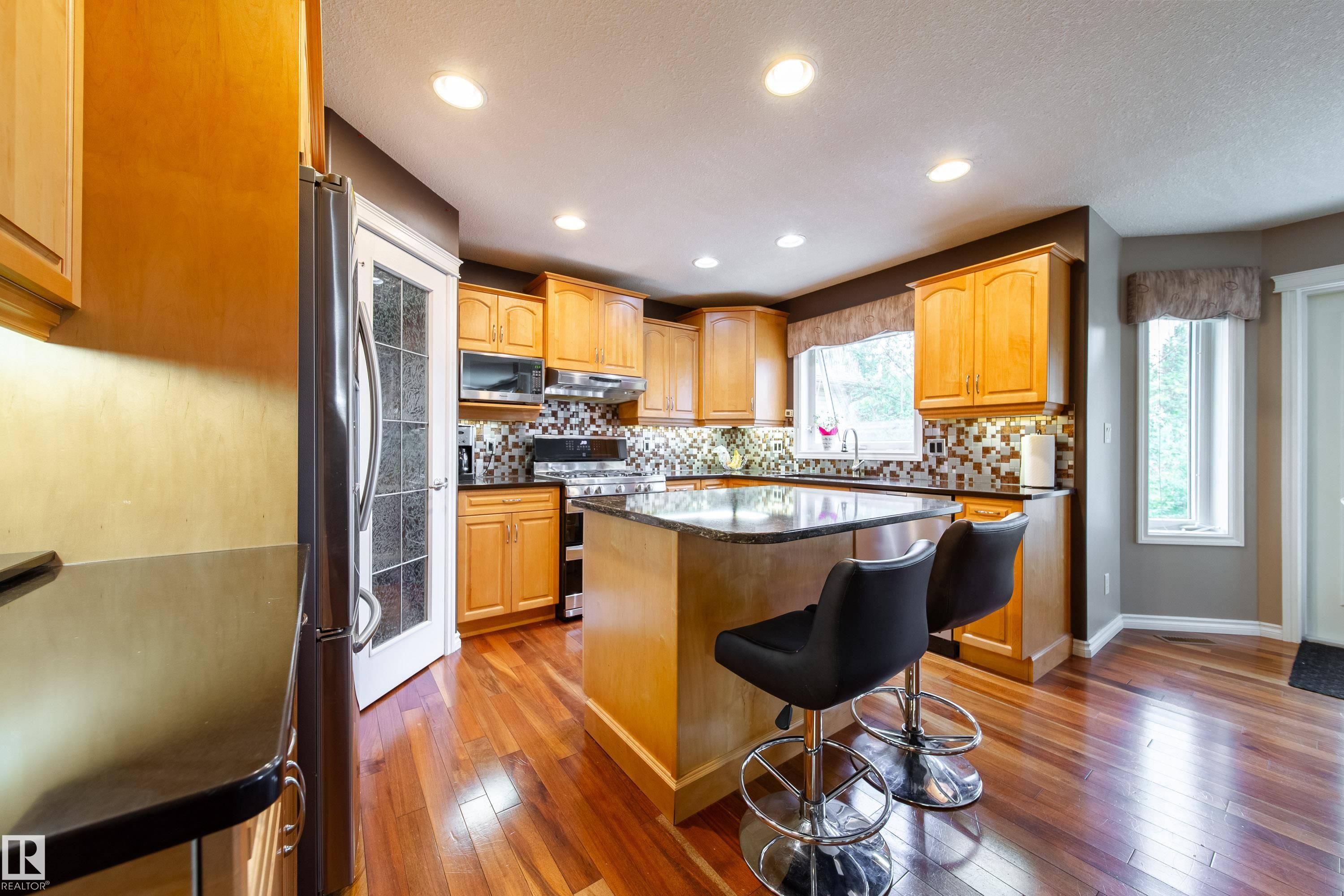 Photo 15 at 4 Windrose Drive, Windrose, Leduc