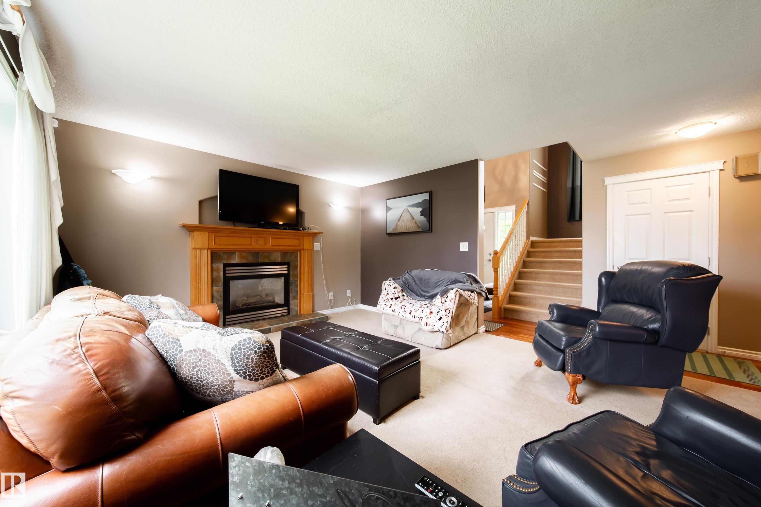 Photo 7 at 4 Windrose Drive, Windrose, Leduc