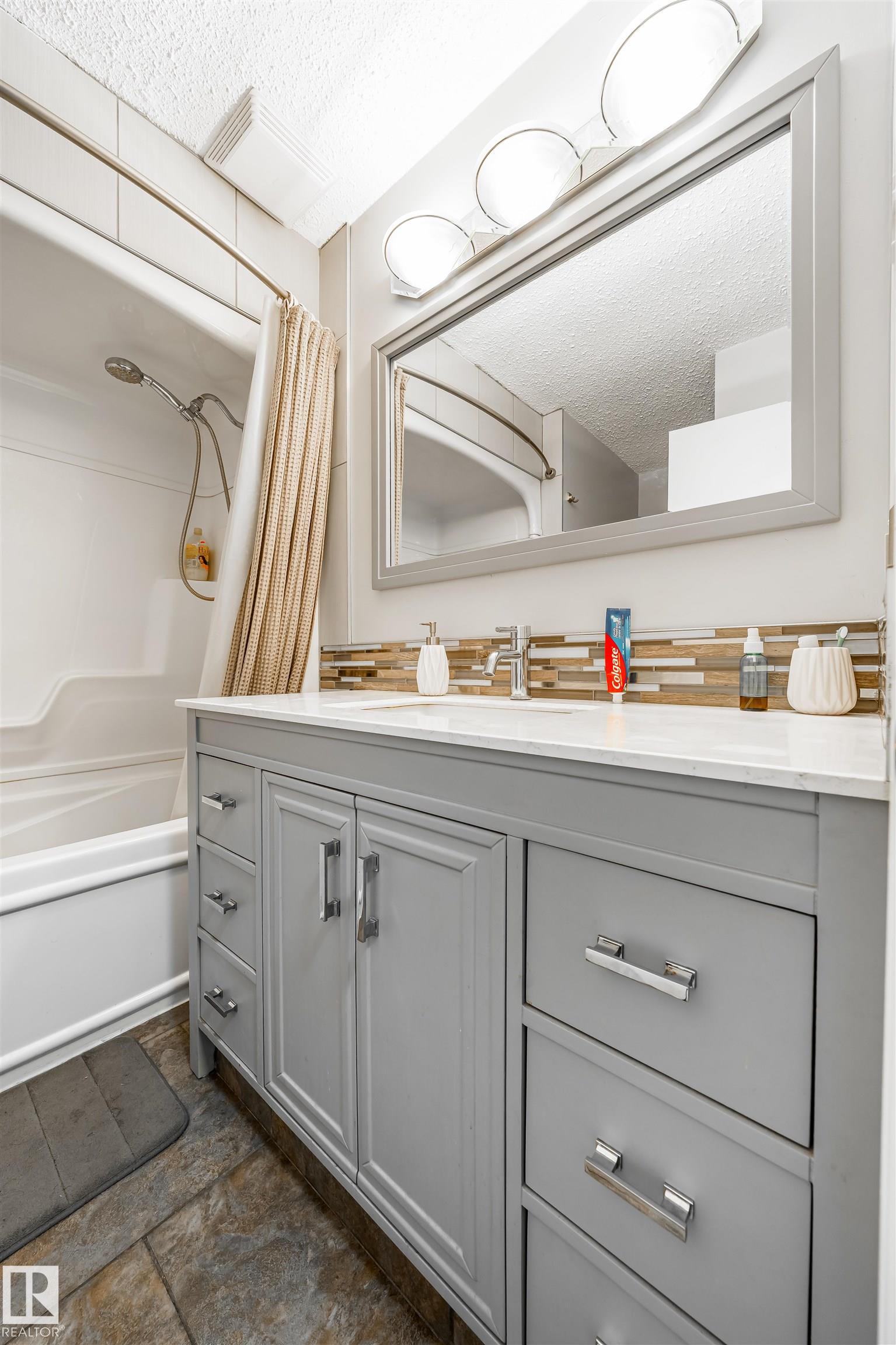 Photo 19 at 2437 89 Street NW, Meyonohk, Edmonton