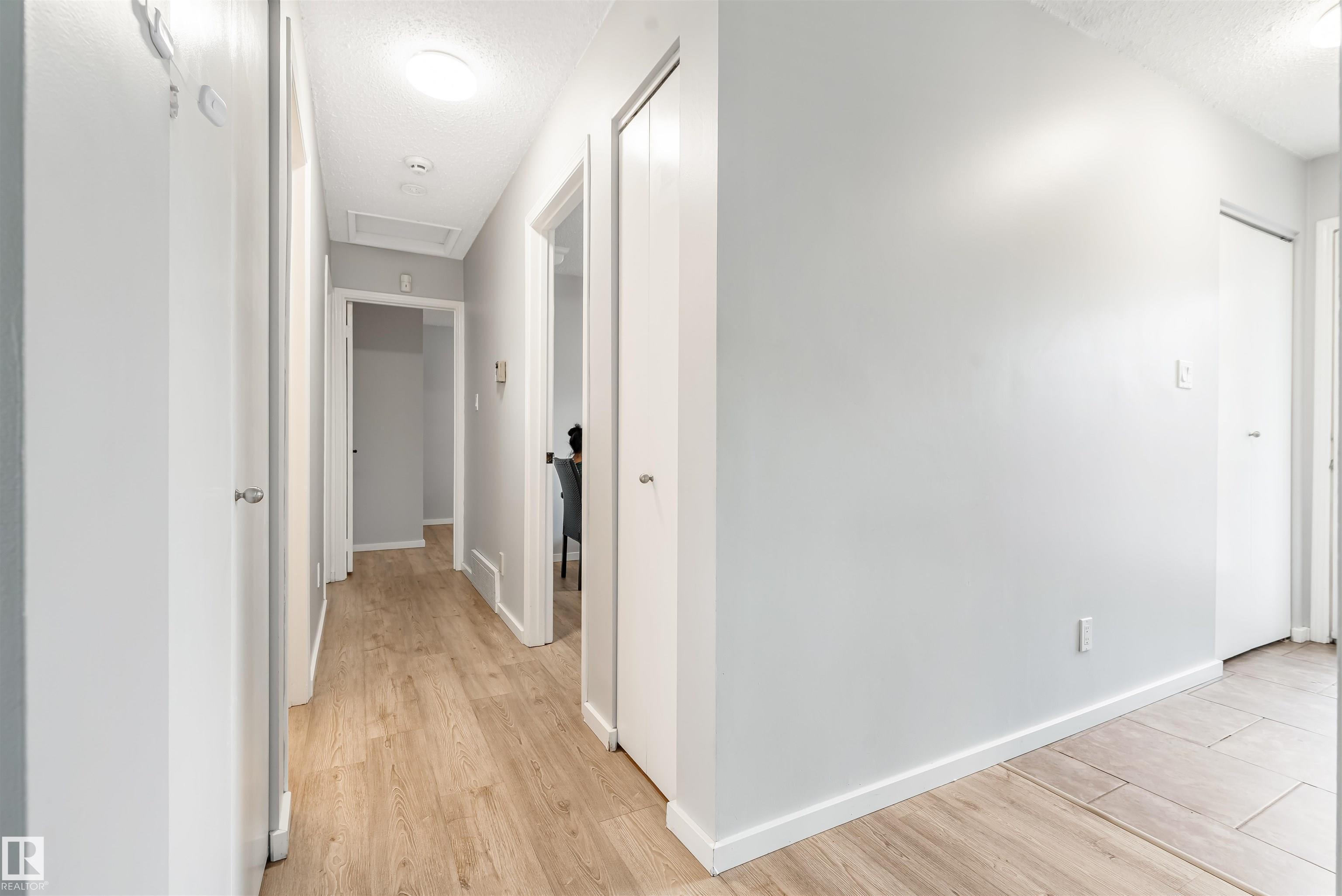 Photo 22 at 2437 89 Street NW, Meyonohk, Edmonton