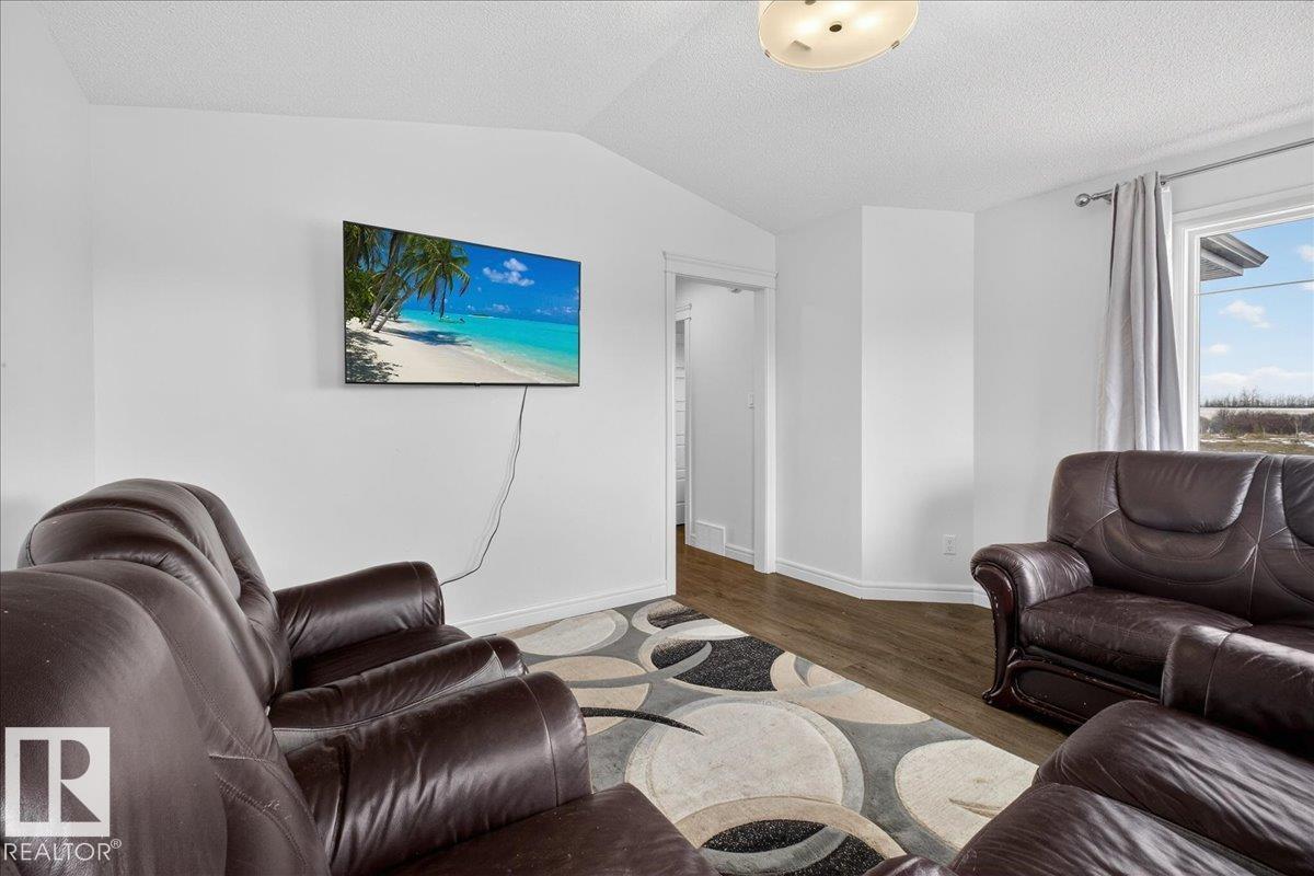 Photo 25 at 13072 211 Street NW, Trumpeter Area, Edmonton