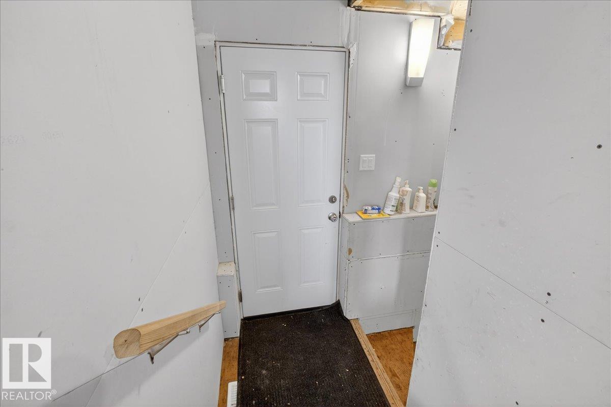 Photo 38 at 13072 211 Street NW, Trumpeter Area, Edmonton