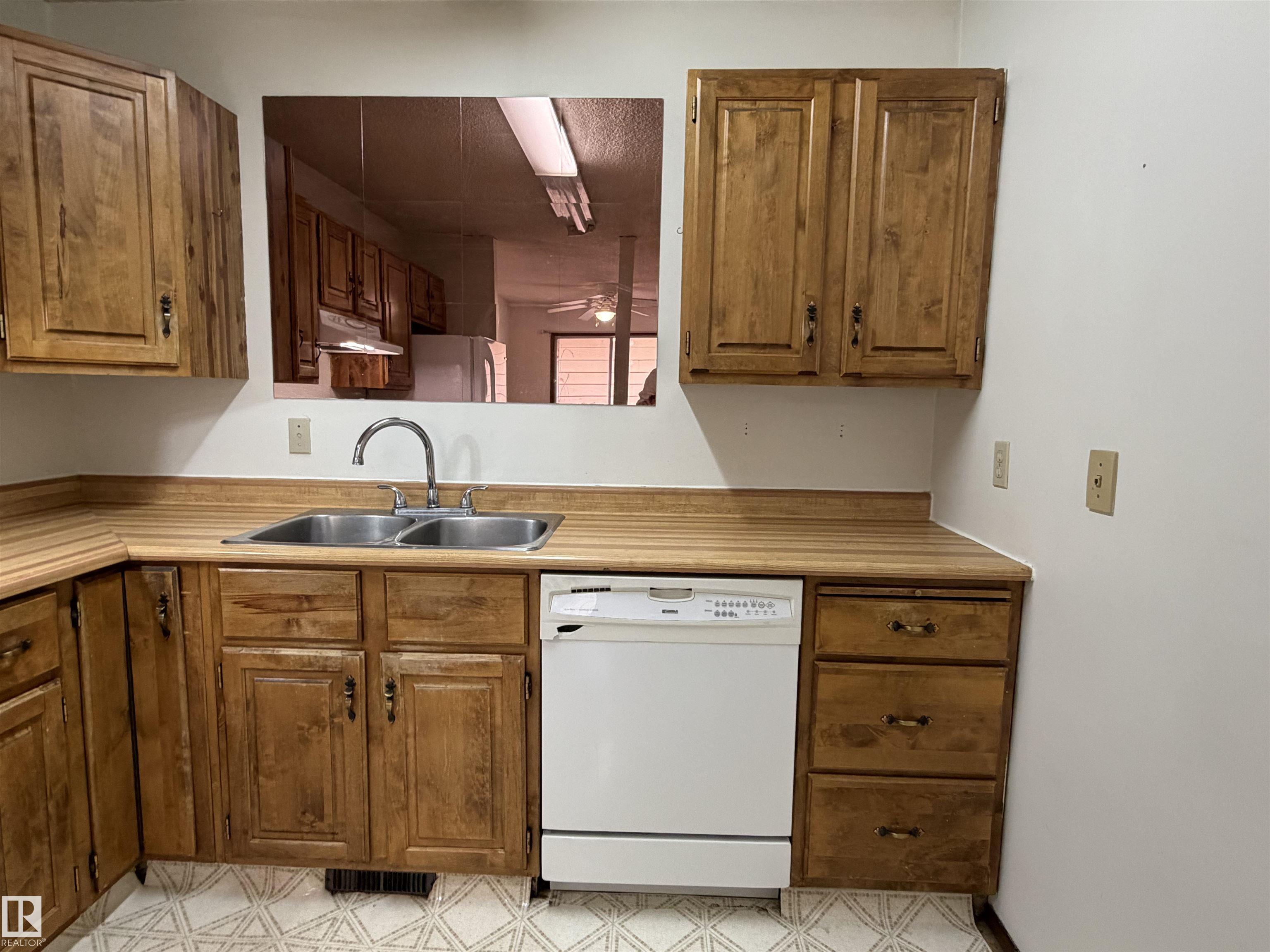 Photo 16 at 121 Wellington Crescent, Woodhaven, Spruce Grove