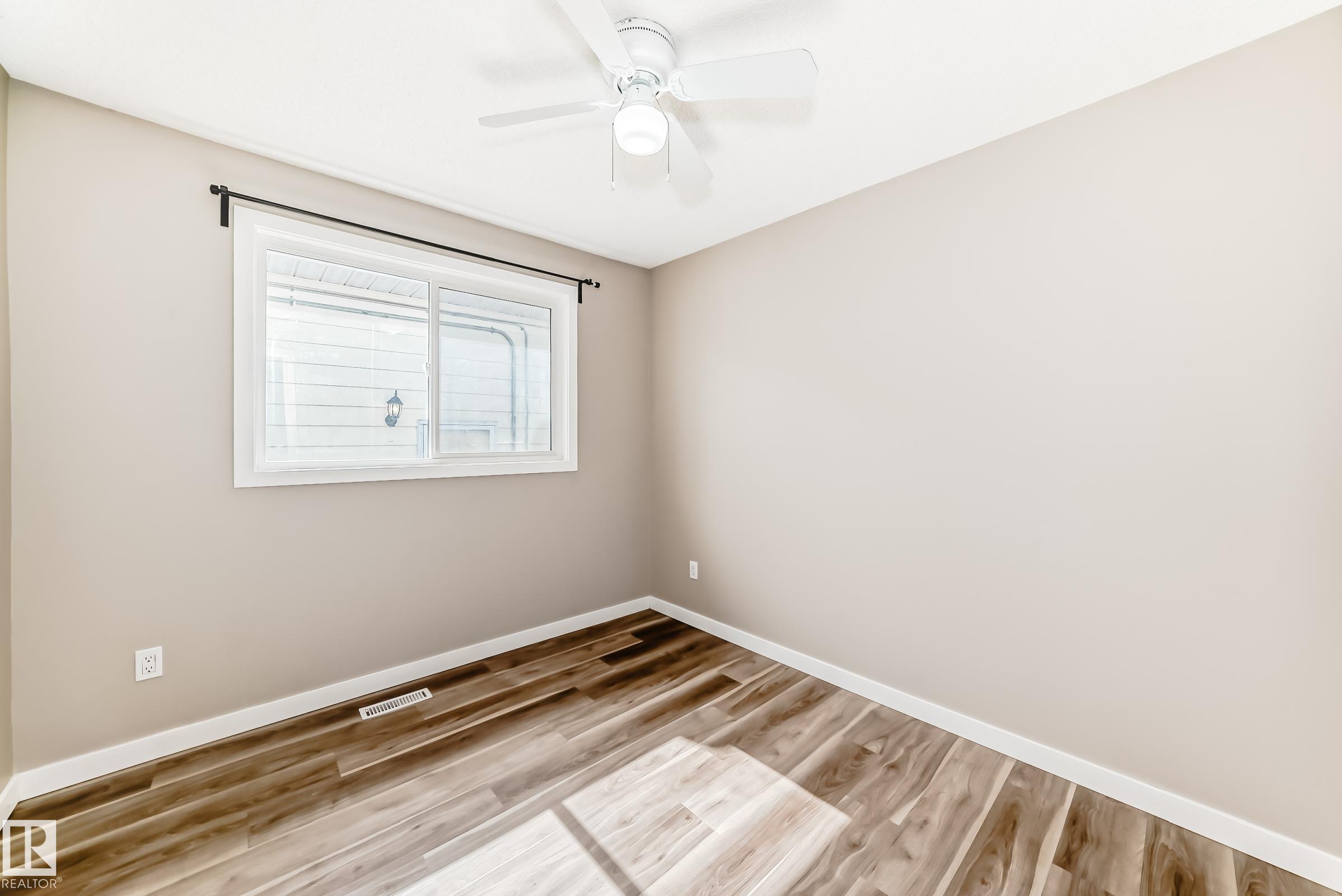 Photo 18 at 10327 150 Street NW, Canora, Edmonton