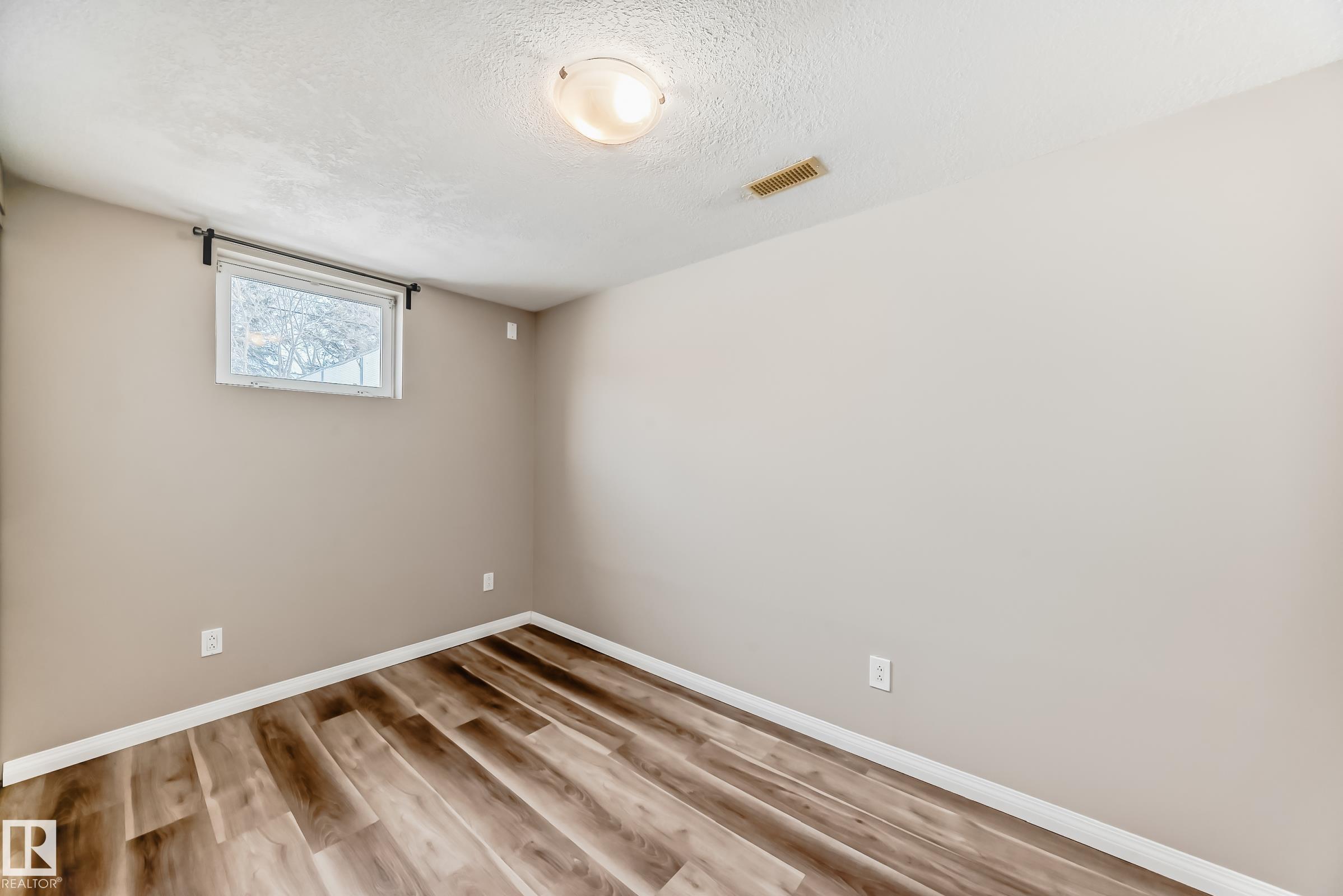 Photo 38 at 10327 150 Street NW, Canora, Edmonton