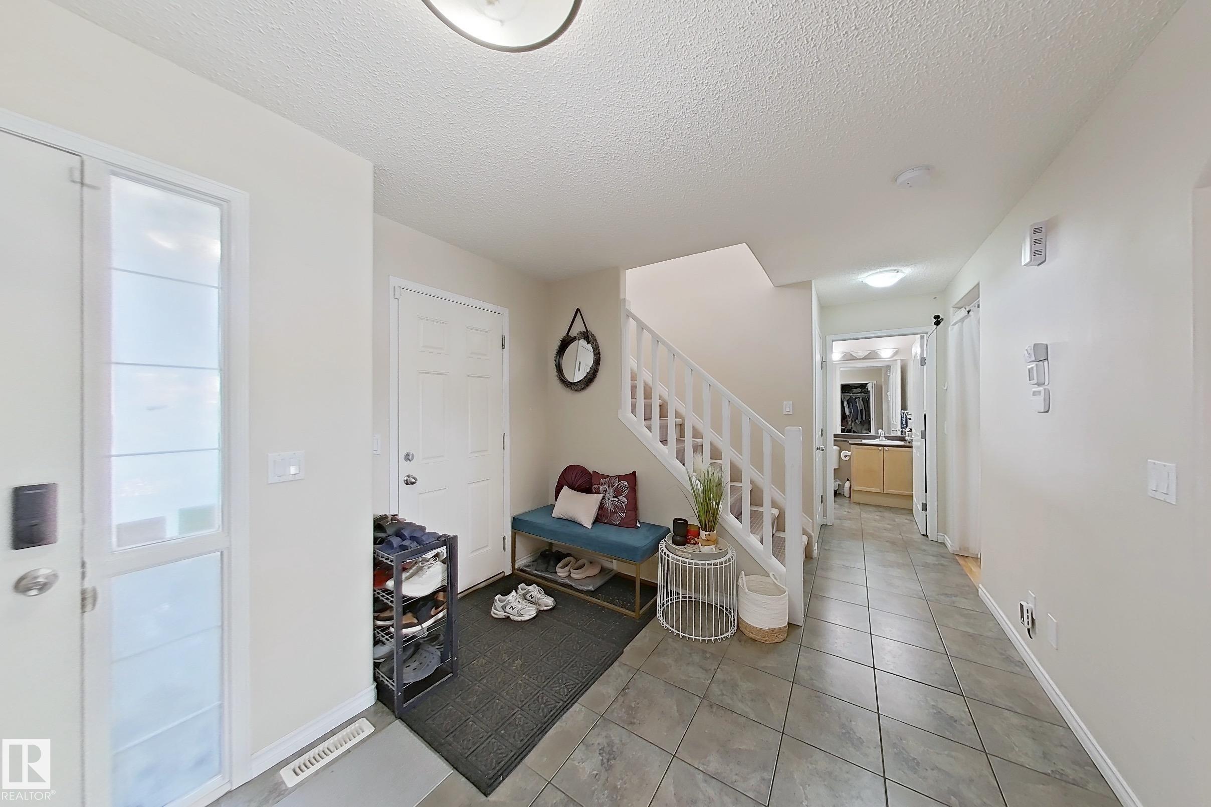Photo 6 at 3120 25 Avenue NW, Silver Berry, Edmonton