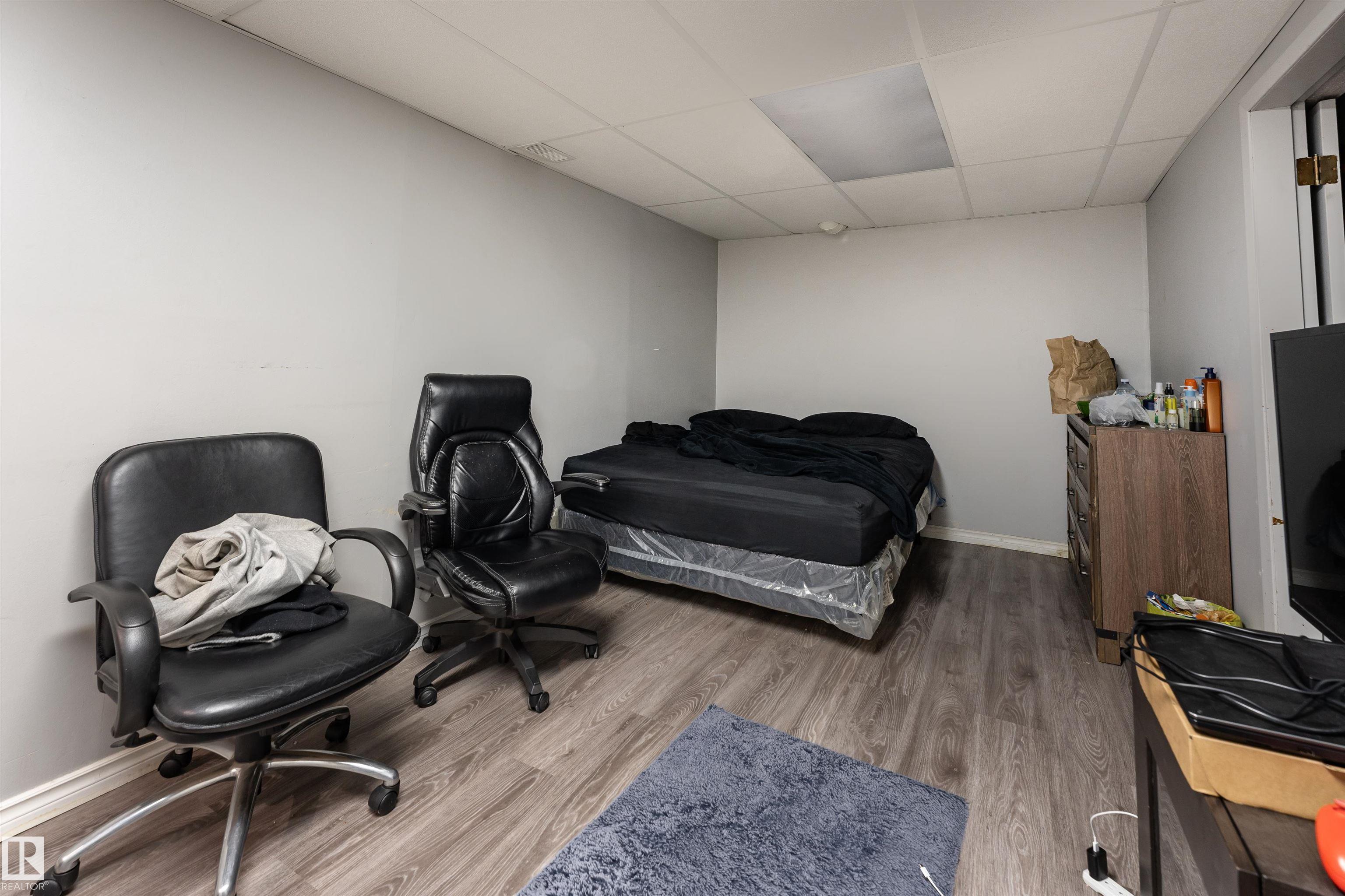 Photo 22 at 110 Centennial crest NW, Britannia Youngstown, Edmonton