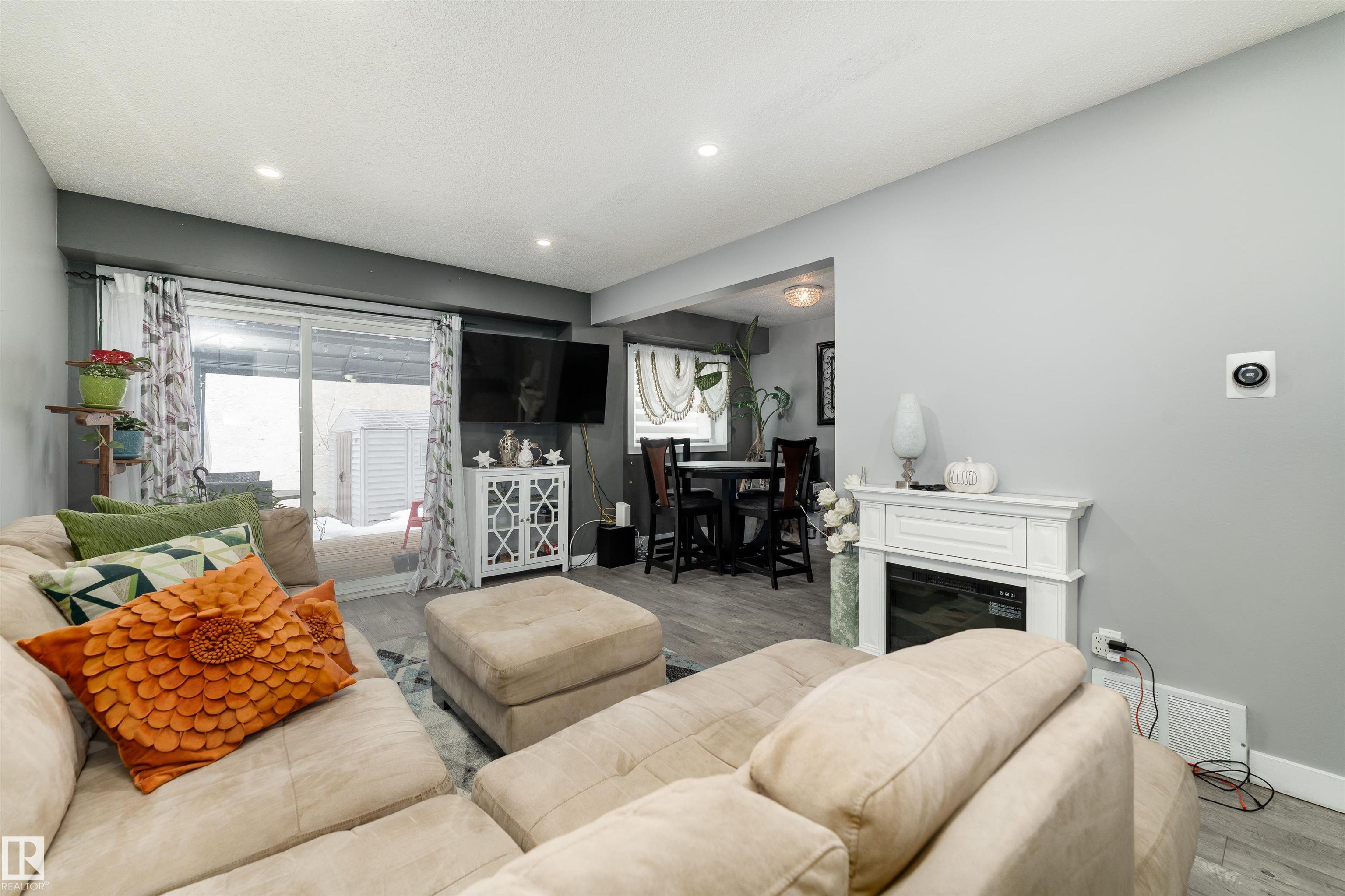 110 Centennial crest NW, Britannia Youngstown, Edmonton