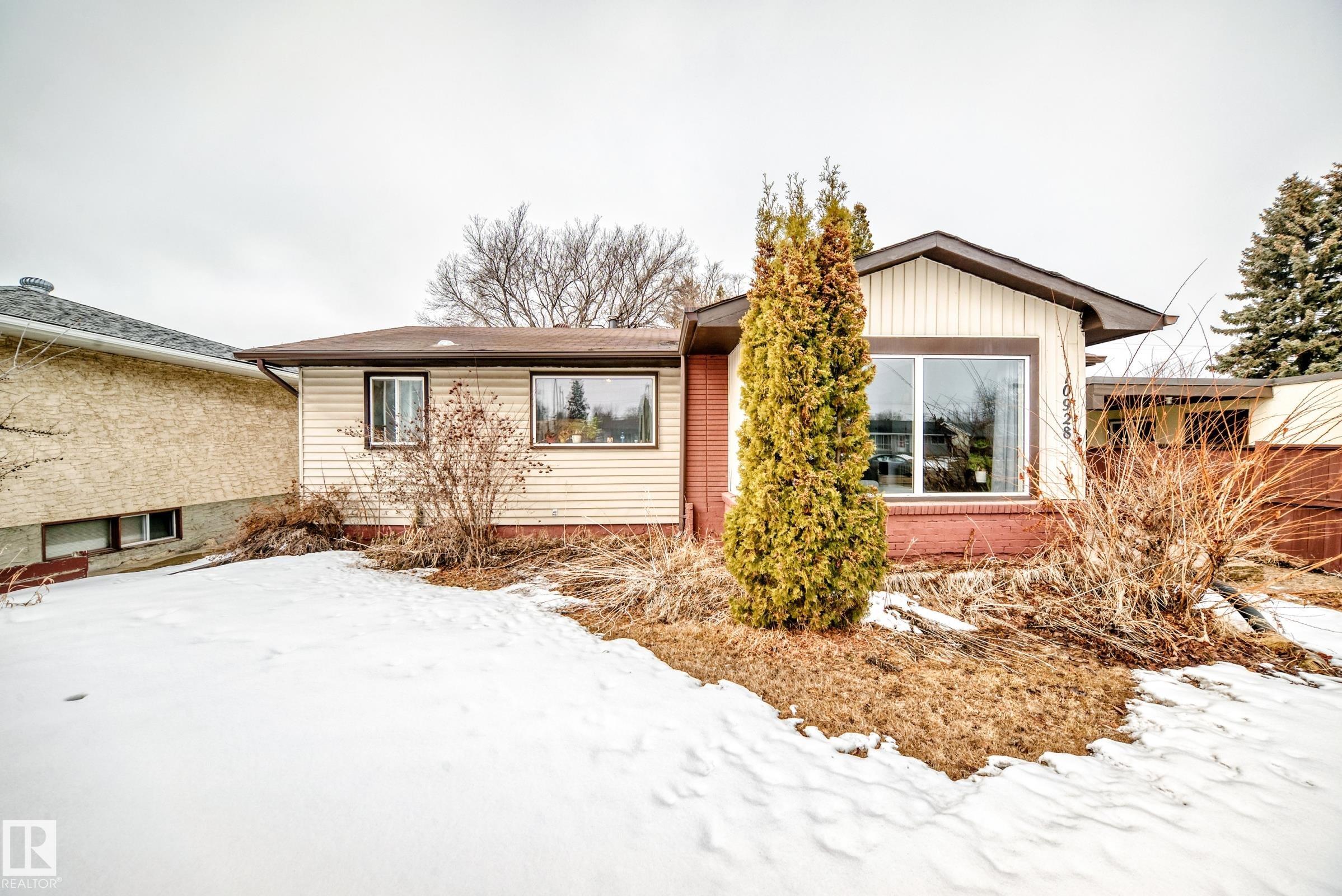10928 149 Street NW, High Park, Edmonton photo number 2