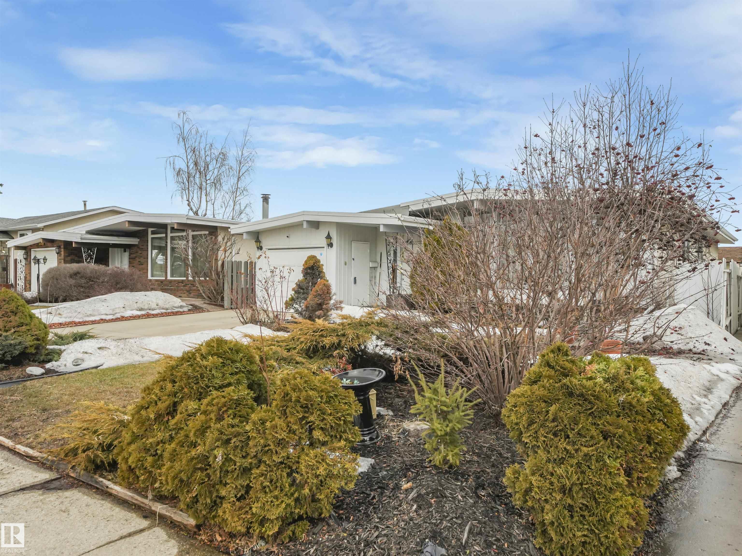 8608 137ave Avenue NW, Northmount, Edmonton